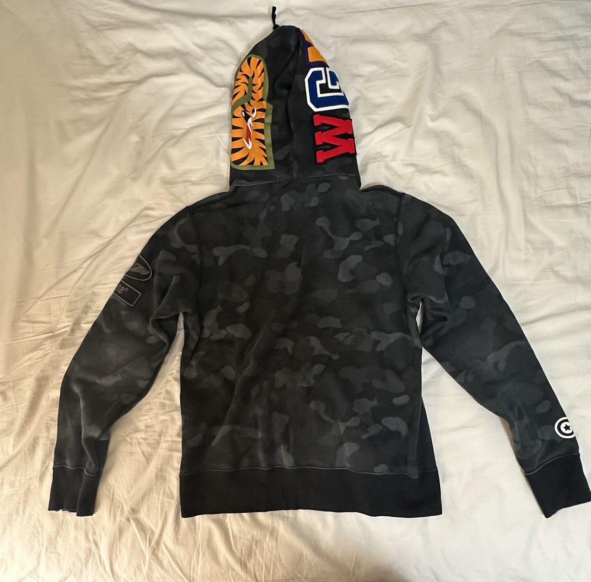Bape Dot Camo Shark Full Zip Hoodie Size US M / EU 48-50 / 2 - 2 Thumbnail