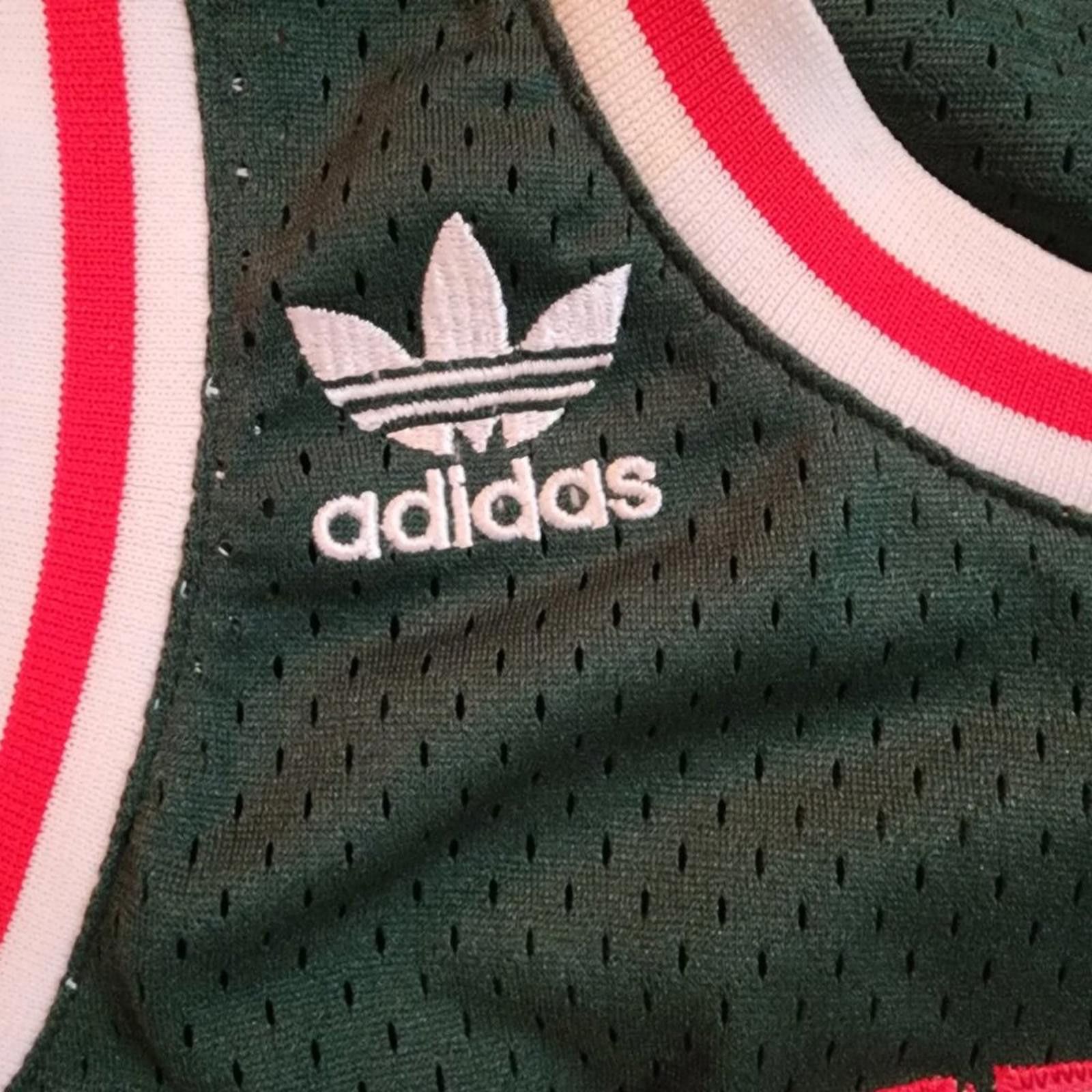 Other Oscar Robertson Milwaukee Bucks Adidas Hardwood 70-71 M L+2 Size ONE SIZE - 5 Thumbnail