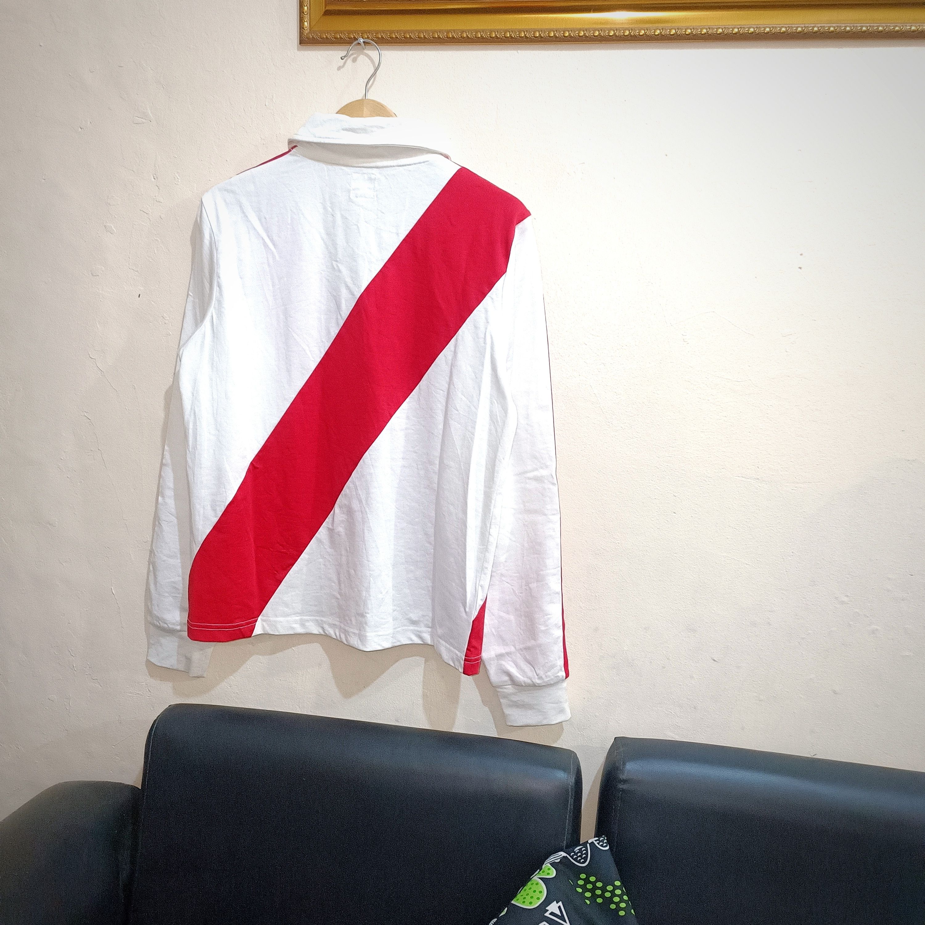 Adidas Riverplate 1982/1983 Reproduction Home Jersey Size US XS / EU 42 / 0 - 2 Thumbnail
