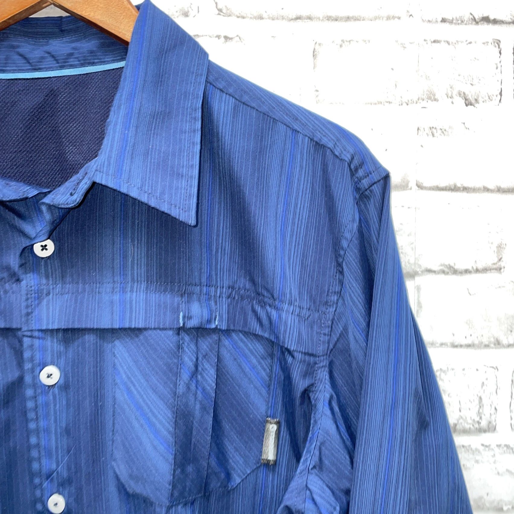 Merrell Merrell Athletic Button-Down Shirt Mens Size XL Blue Long Sleeve Vented Comfort Shirt Size US XL / EU 56 / 4 - 2 Thumbnail