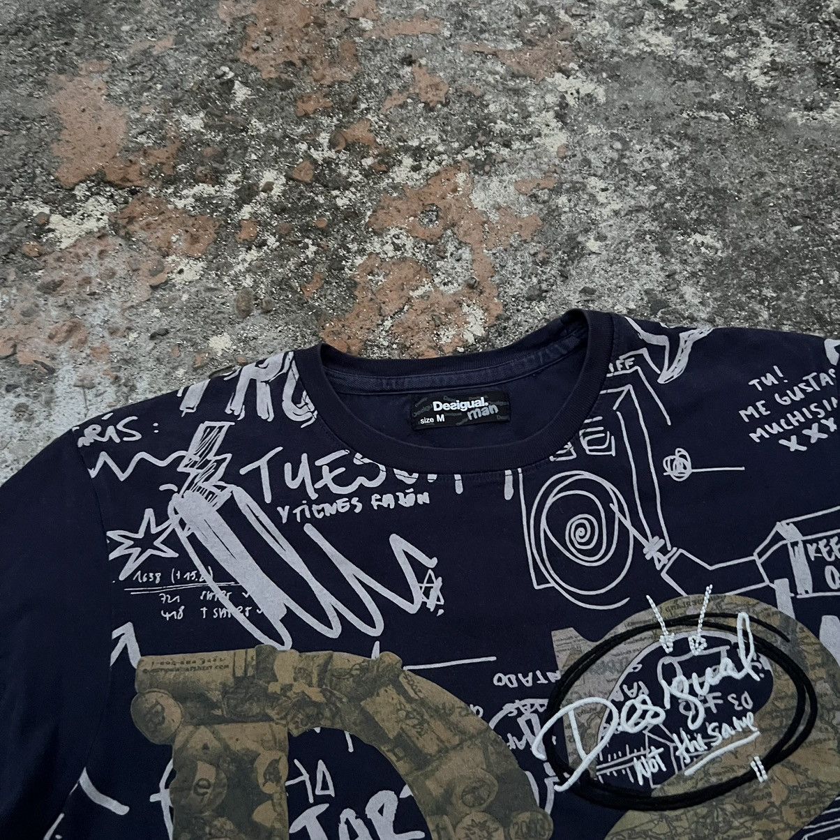 Desigual Vintage Desigual T Shirt Tee Big Logo Black Crazy 90s Size US L / EU 52-54 / 3 - 5 Thumbnail