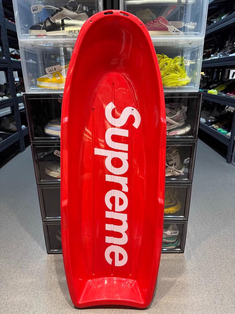 Supreme Supreme Red Snowboard. Q10 Size ONE SIZE - 1 Thumbnail