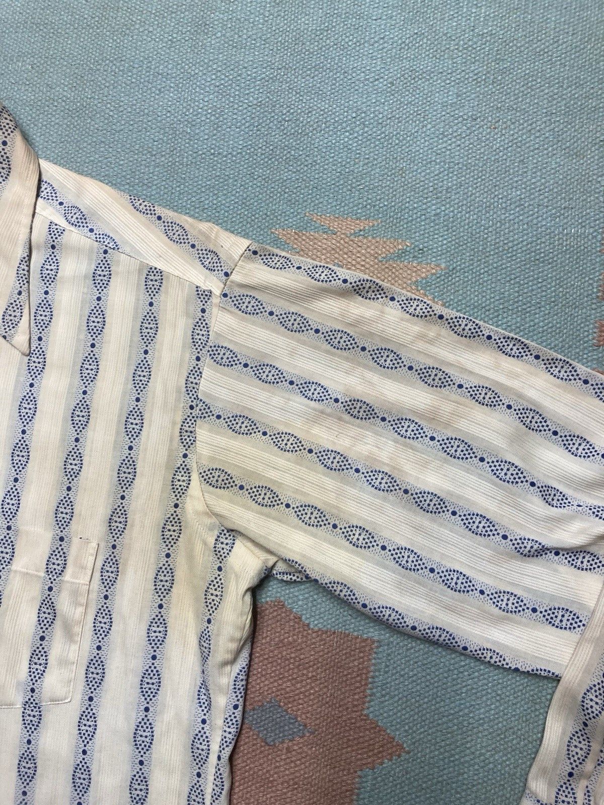 Vintage Vtg 70s button shirt dagger collar poly cotton men’s large Size US L / EU 52-54 / 3 - 5 Thumbnail