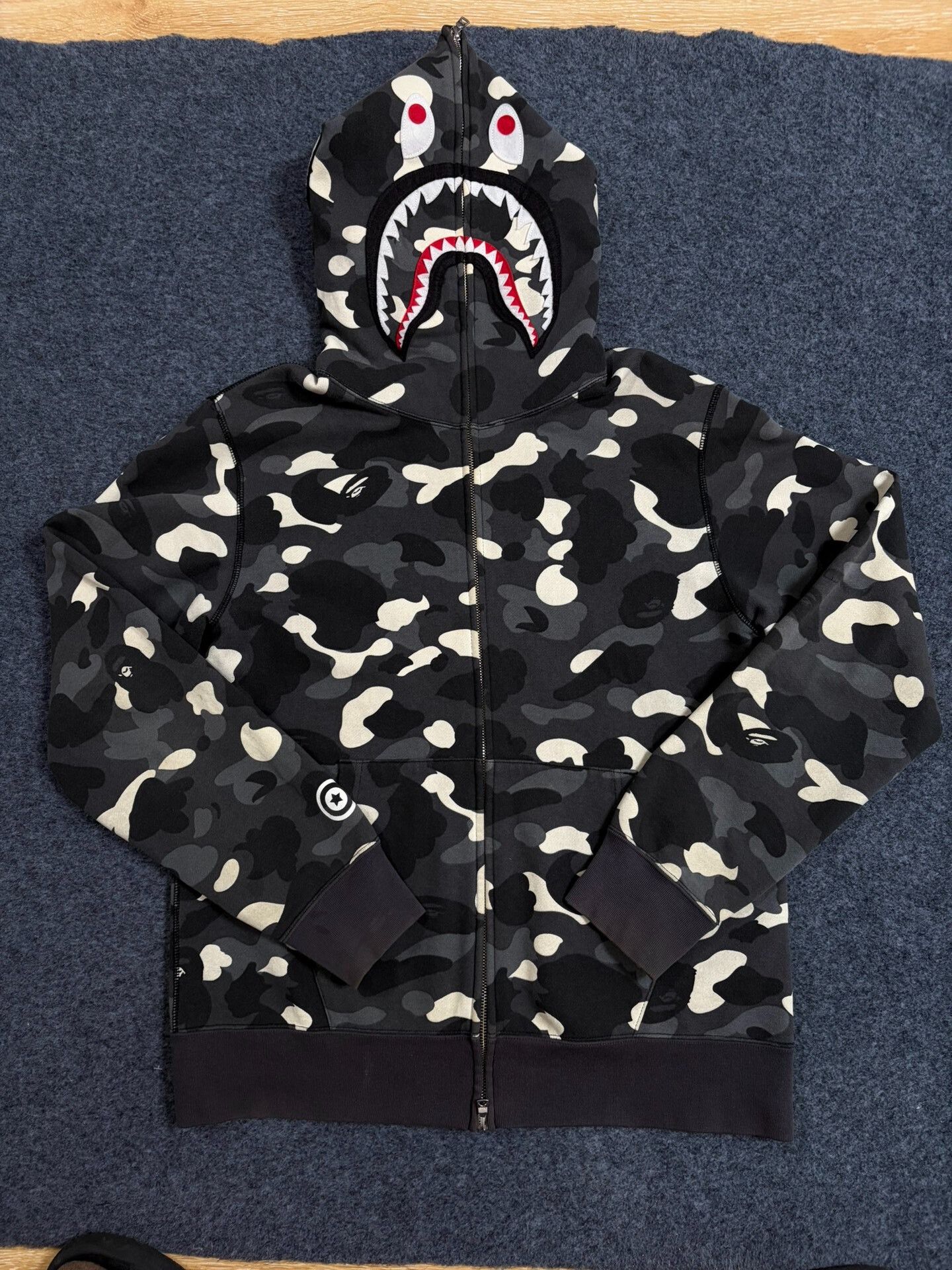 Bape Bape Multi Shark Sweatshirt Pullover Size US XL / EU 56 / 4 - 1 Thumbnail