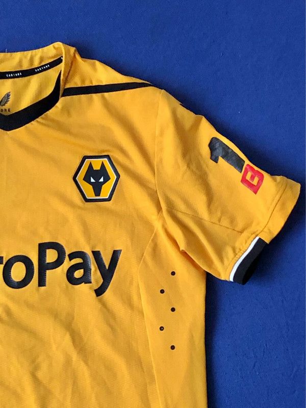 Castore Match Worn Wolverhampton Wanderers home jersey 2022/2023 Size US M / EU 48-50 / 2 - 3 Thumbnail