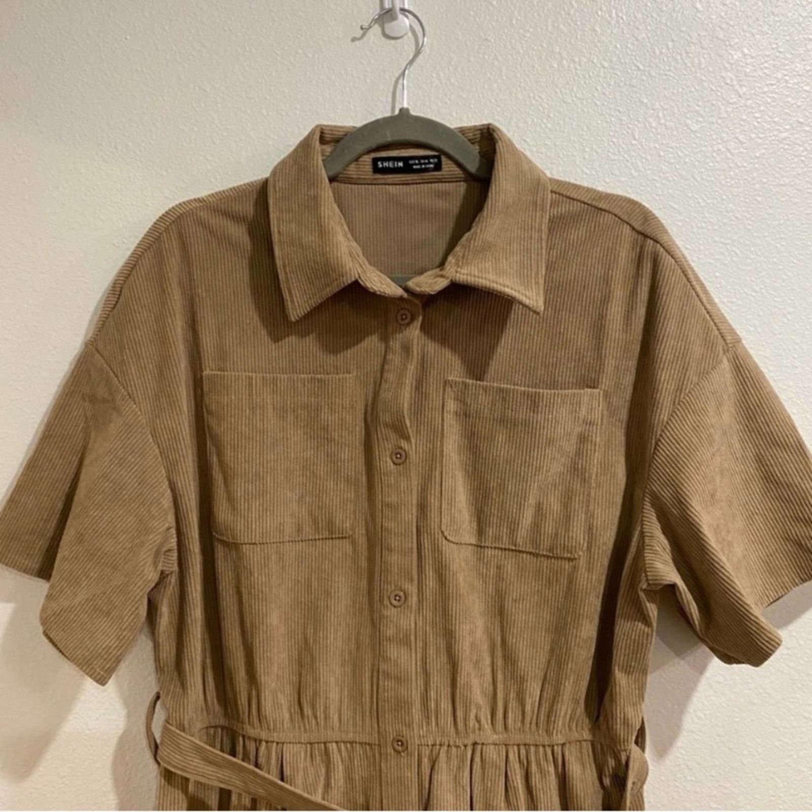 Shein Trendy Shein Tan Utility Jumpsuit Short Sleeve Belted Size 34" / US 12 / IT 48 - 3 Thumbnail
