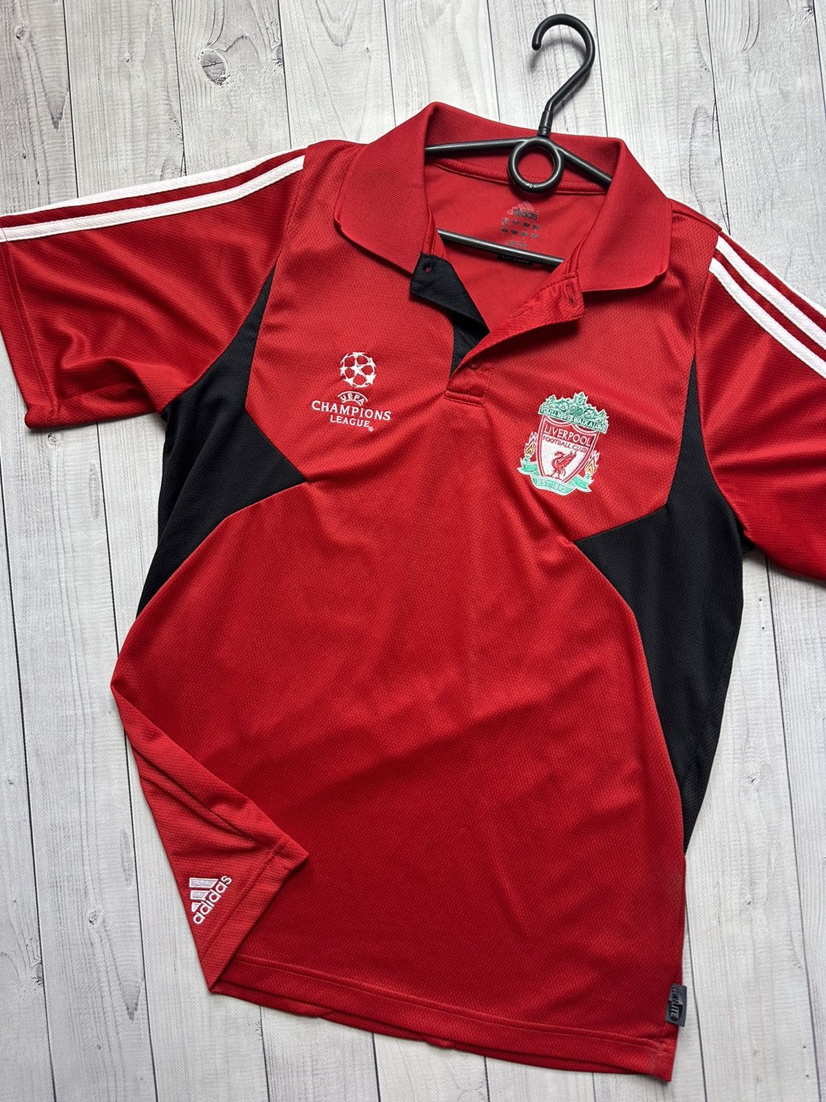 Vintage Vintage adidas Liverpool soccer polo size S champions league Size US S / EU 44-46 / 1 - 2 Thumbnail