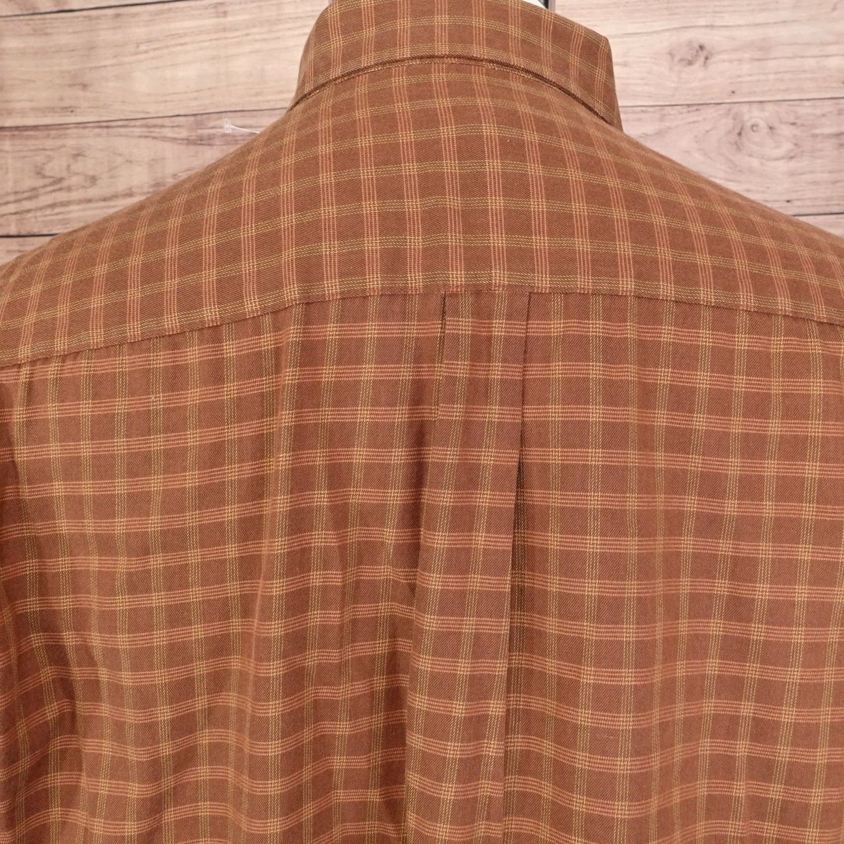 Van Heusen VAN HEUSEN BROWN CHECK LONG SLEEVE BUTTON DOWN SHIRT MENS SIZE L Size US L / EU 52-54 / 3 - 5 Thumbnail