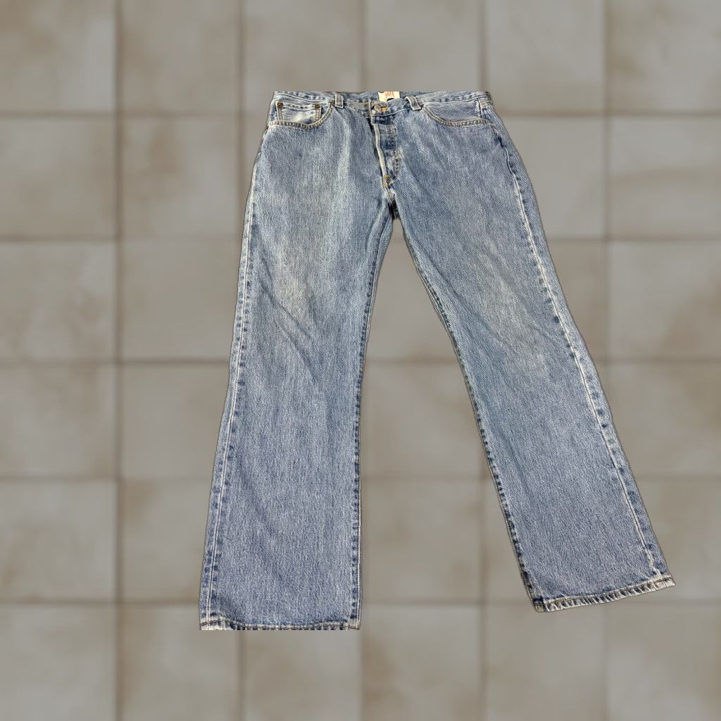 Levi's Levi's 501 Jeans Mens 38x30 Straight Button Fly Denim Jeans Blue Size US 38 / EU 54 - 1 Thumbnail