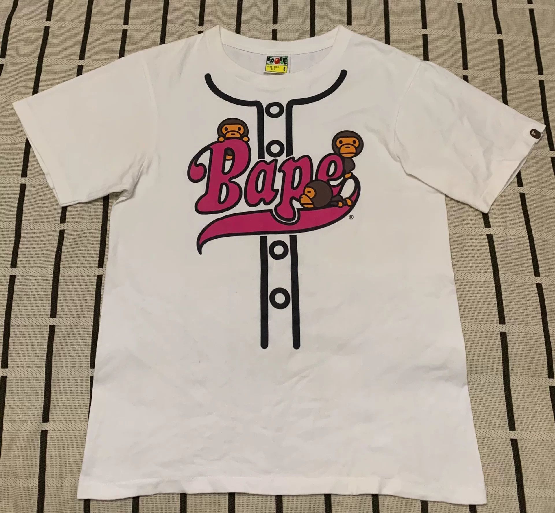 Bape Bape T-Shirt S Women Size S / US 4 / IT 40 - 1 Thumbnail