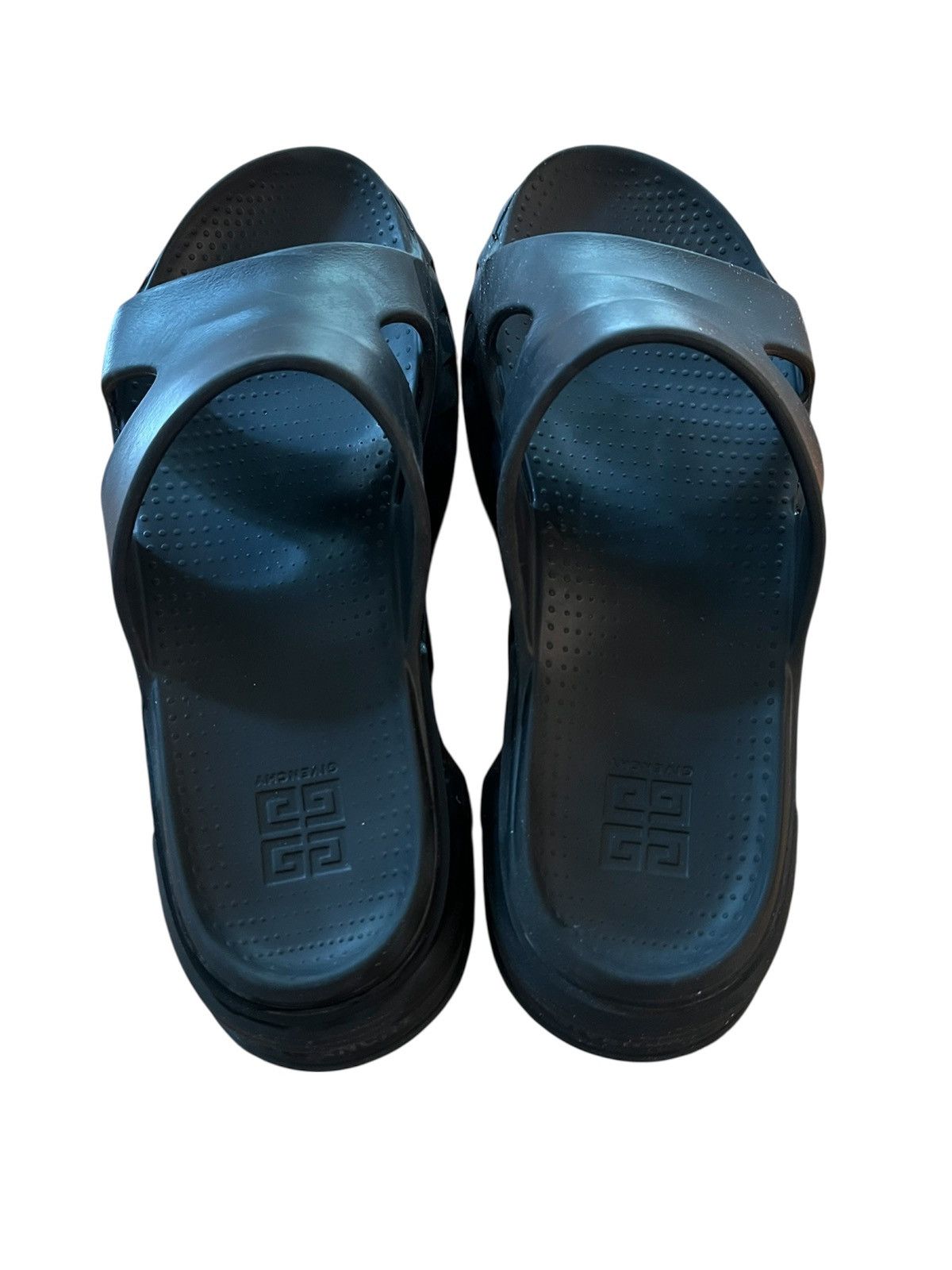 Givenchy Givenchy Marshmallow Logo-Print Rubber Slides Neutrals Size US 10 / EU 43 - 2 Thumbnail