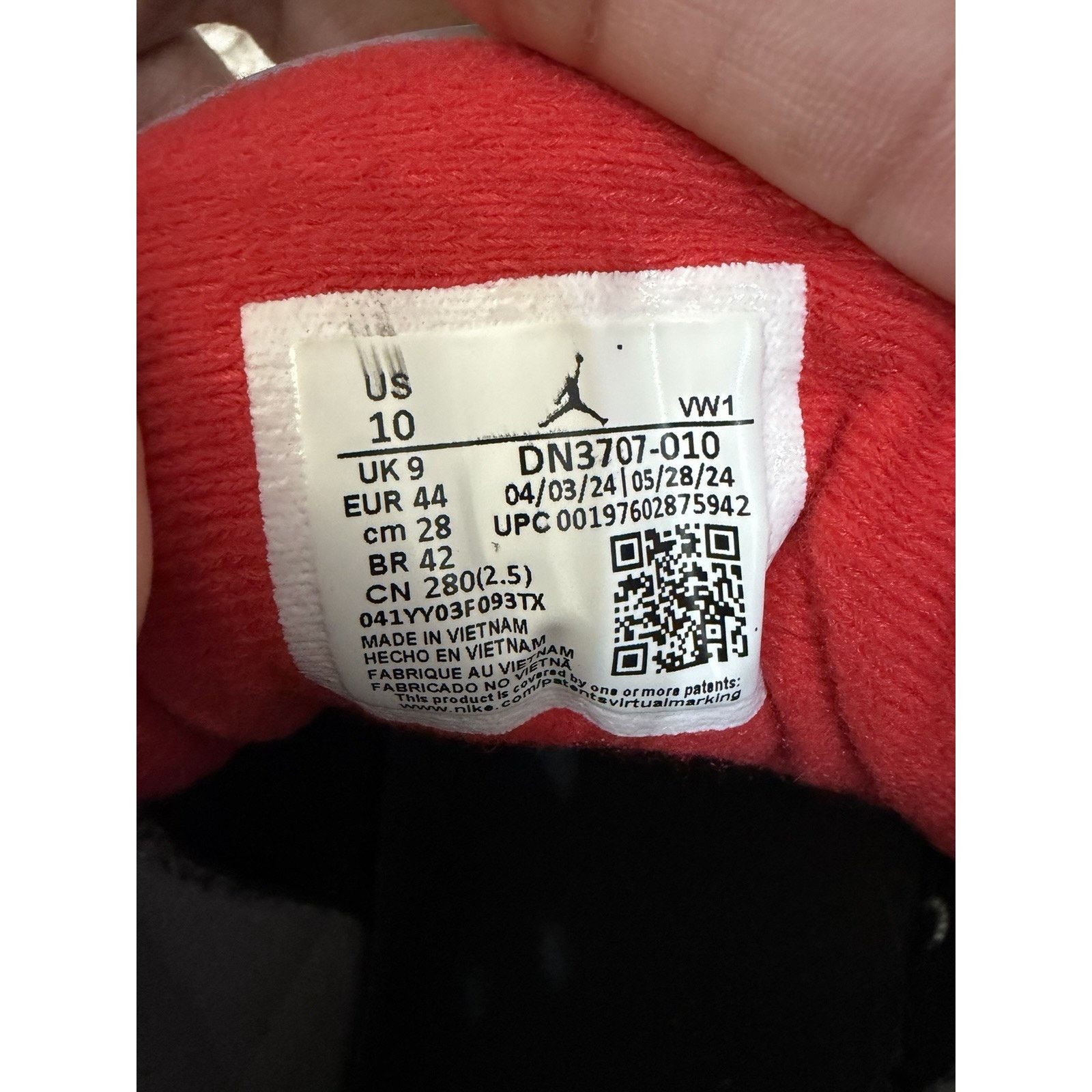 Jordan Brand Size 10 - Jordan 3 Retro OG Black Cement (2024) (DN3707-010) Size US 10 / EU 43 - 7 Thumbnail