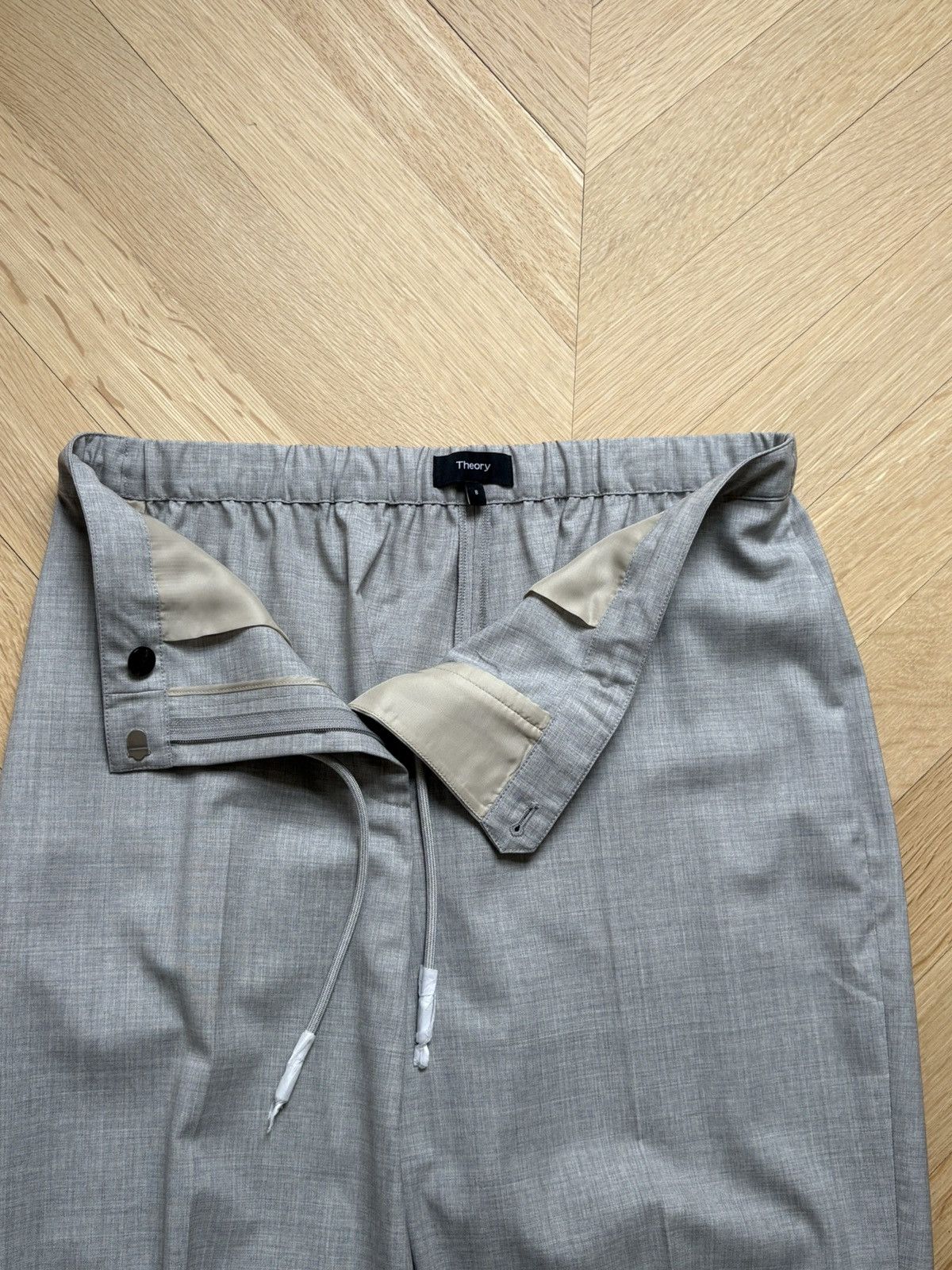 Theory Grey Theory Tapered Pants Womens Size 8 Size 30" / US 8 / IT 44 - 1 Thumbnail