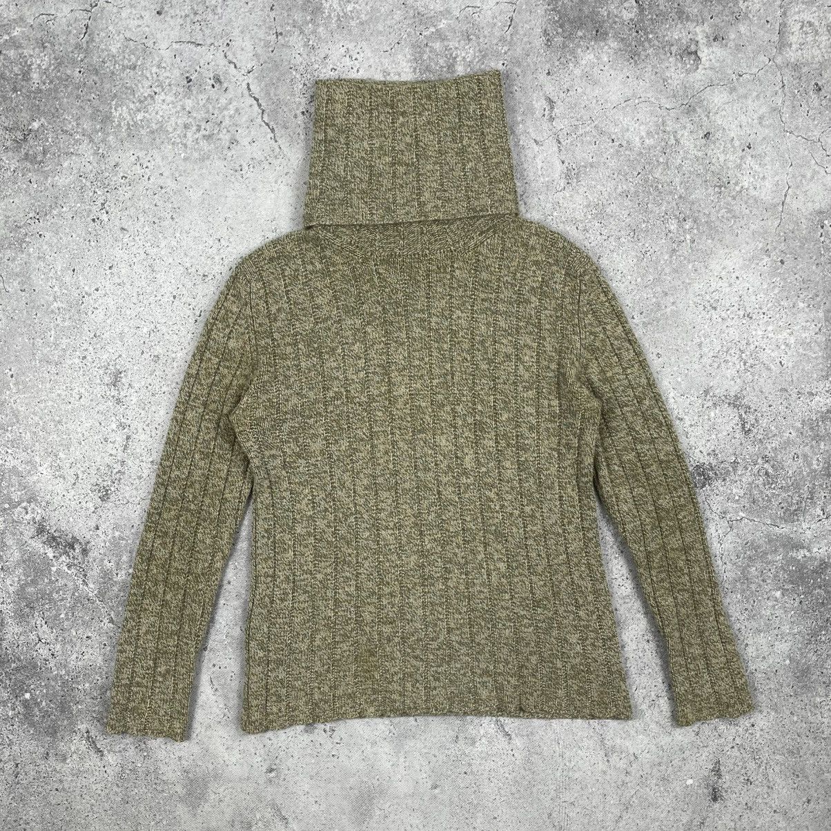 Vintage Chanel 90s Cashmere Turtleneck Sweater