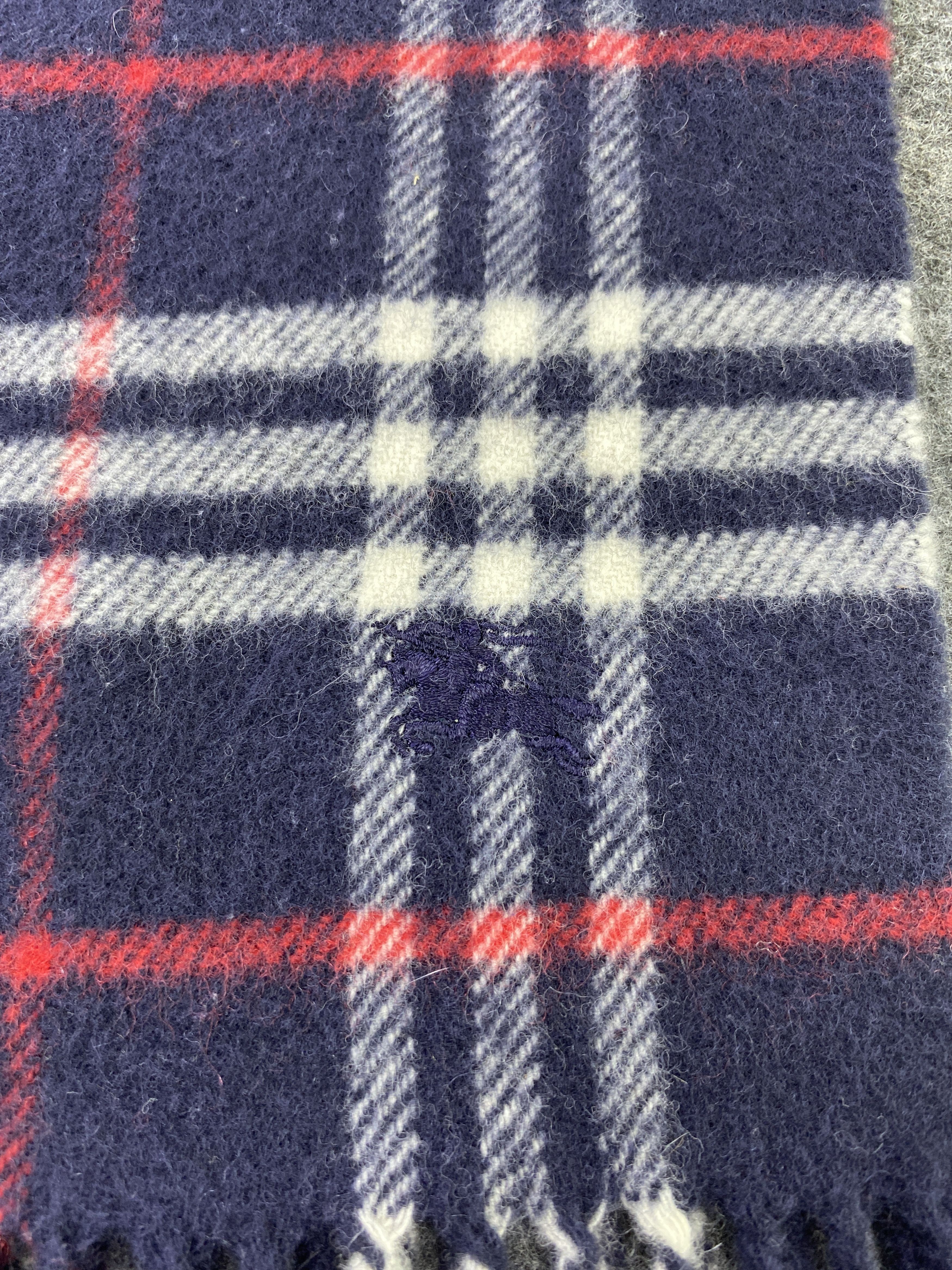 Burberry VINTAGE BURBERRY Scarf / Muffler / Neckwear -T509 Size ONE SIZE - 7 Thumbnail