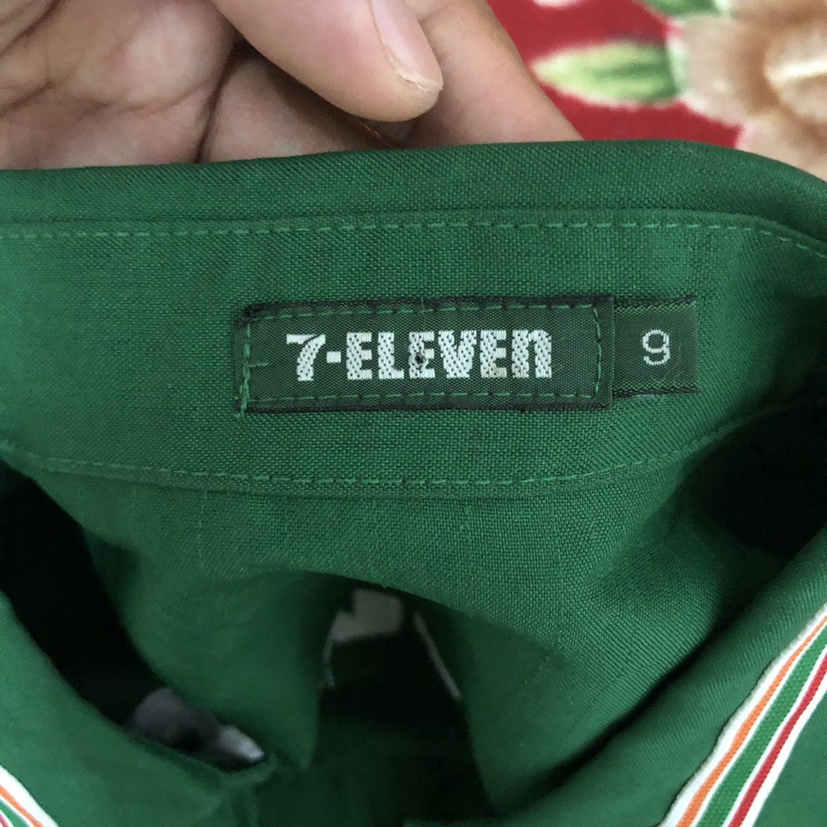 Uniform Wares Vintage 7 Eleven Embroidered Big Logo Zipper Ups Jacket Size US M / EU 48-50 / 2 - 10 Thumbnail