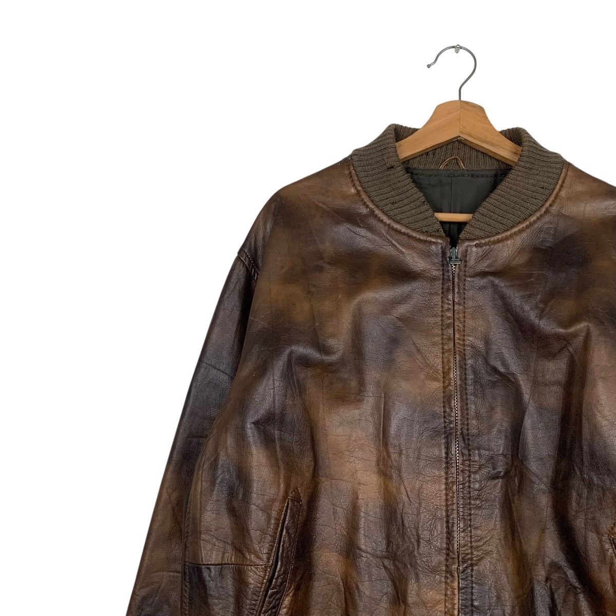Japanese Brand Vintage HANTS Patina Leather Bomber Jacket #2431-C109 Size US L / EU 52-54 / 3 - 6 Thumbnail