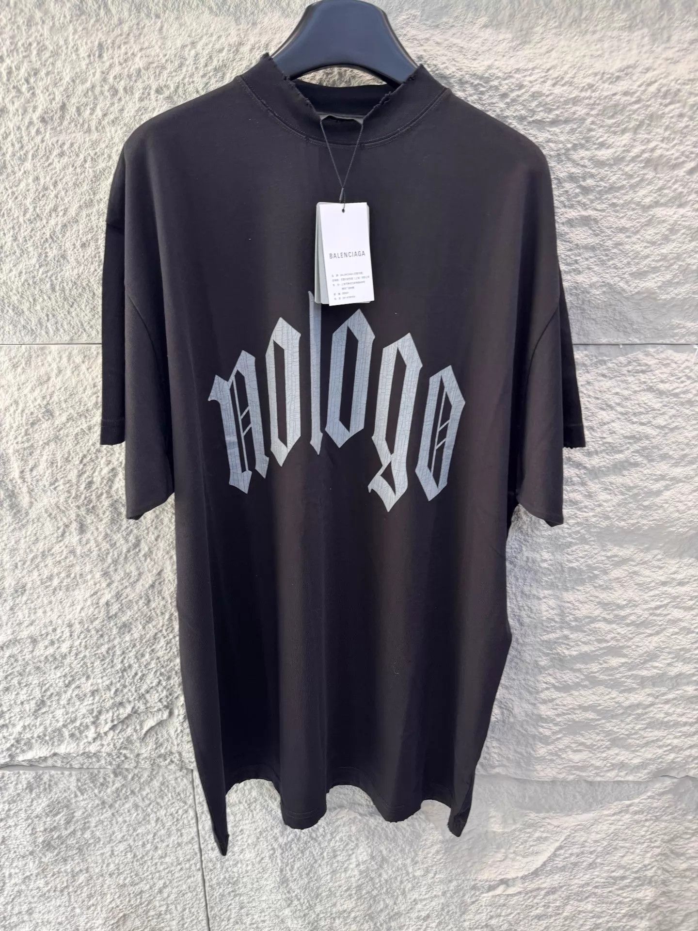 Balenciaga Balenciaga 24ss nologo Black Oversized T-Shirt Size 1 Unisex Size US S / EU 44-46 / 1 - 1 Thumbnail