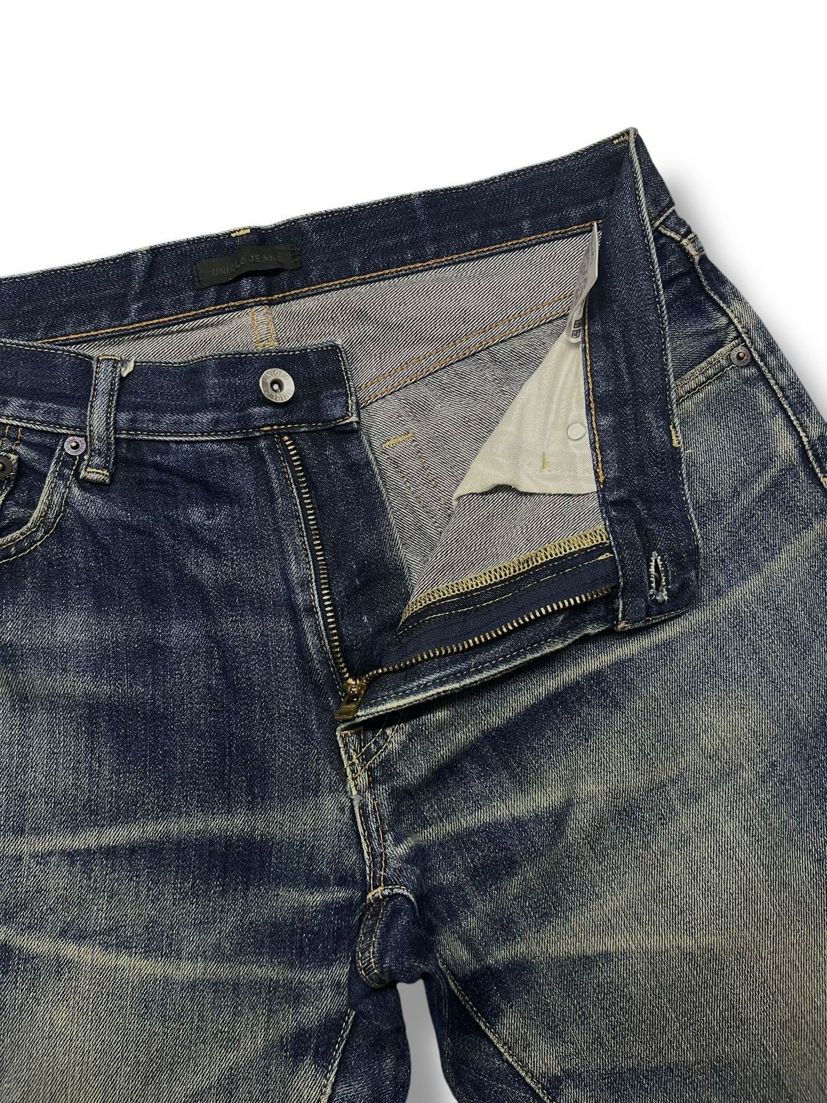Uniqlo Vintage Uniqlo Japan - Faded Wash, Distressed Denim Size US 33 - 8 Thumbnail