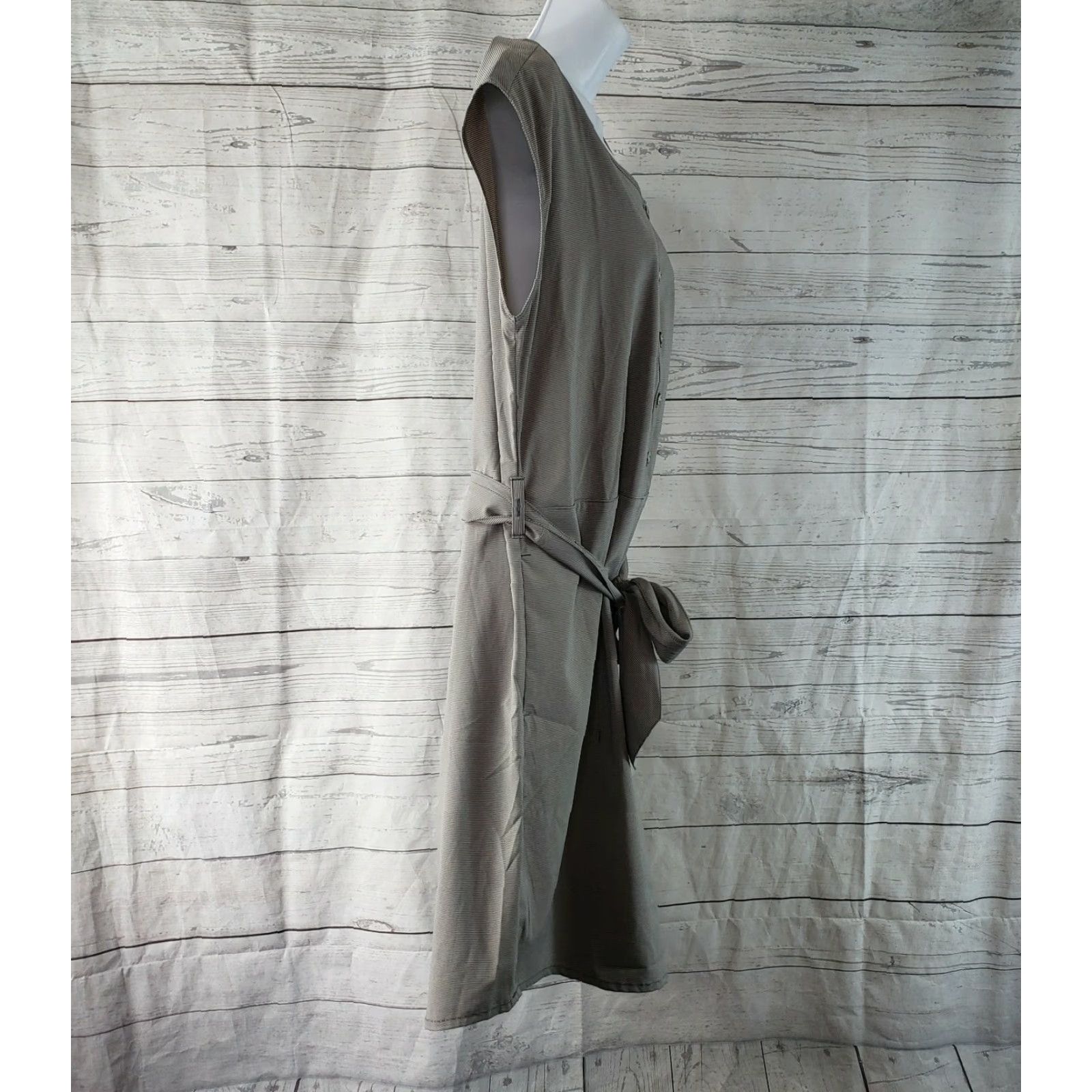 Mountain Hardwear Mountain Hardwear Womens Citypass Travel Dress Striped Gray Size M Knee Length Shirt Dress Travel Occasion Womens Size M / US 6-8 / IT 42-44 - 3 Thumbnail