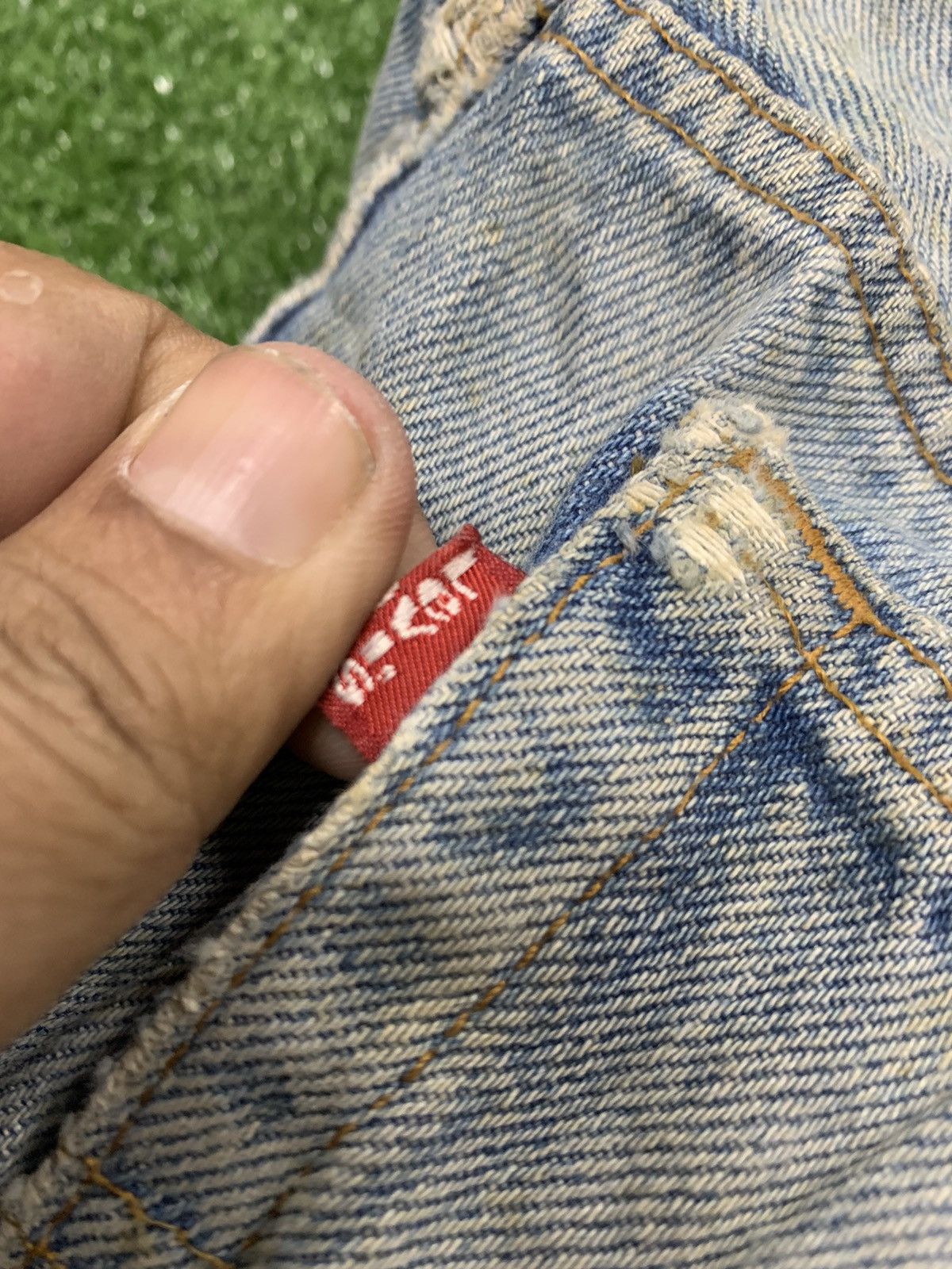 Levi's Vintage 80s Levis 501 grunge. Size US 35 - 11 Thumbnail
