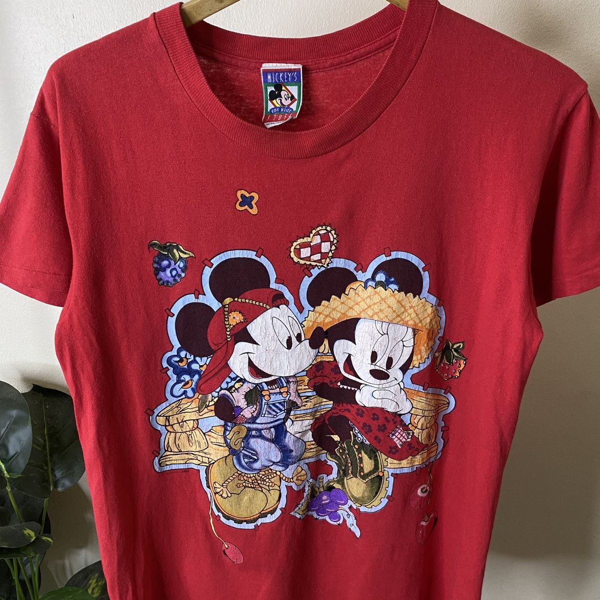 Mickey Mouse Vintage 1990s Disney Mickey Mouse T Shirt Size US M / EU 48-50 / 2 - 2 Thumbnail