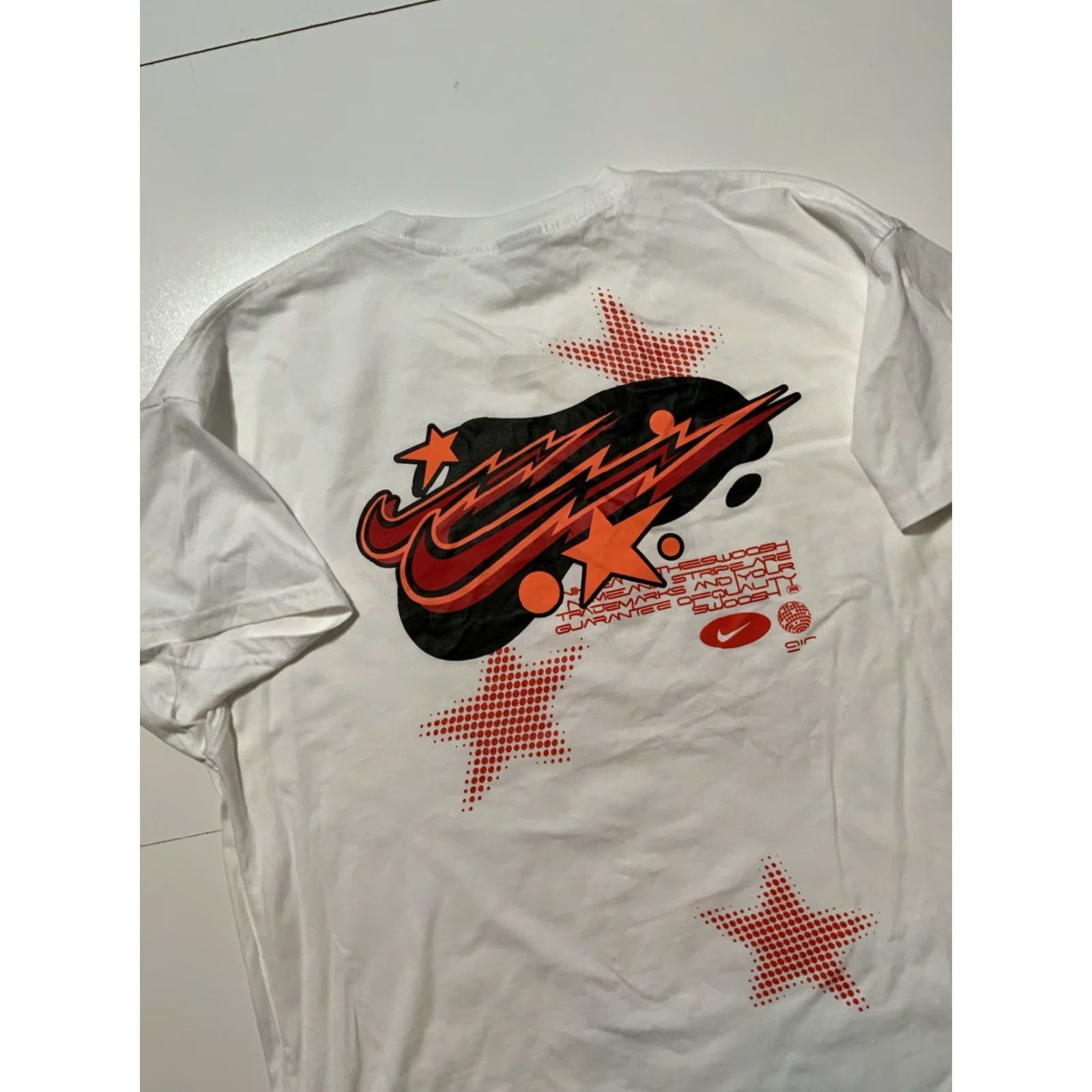 Nike VINTAGE Nike Air Max 90 Electric High Collection Swoosh Globe Star Crew S/S T-Shirt XL Mens White Size US XL / EU 56 / 4 - 6 Thumbnail