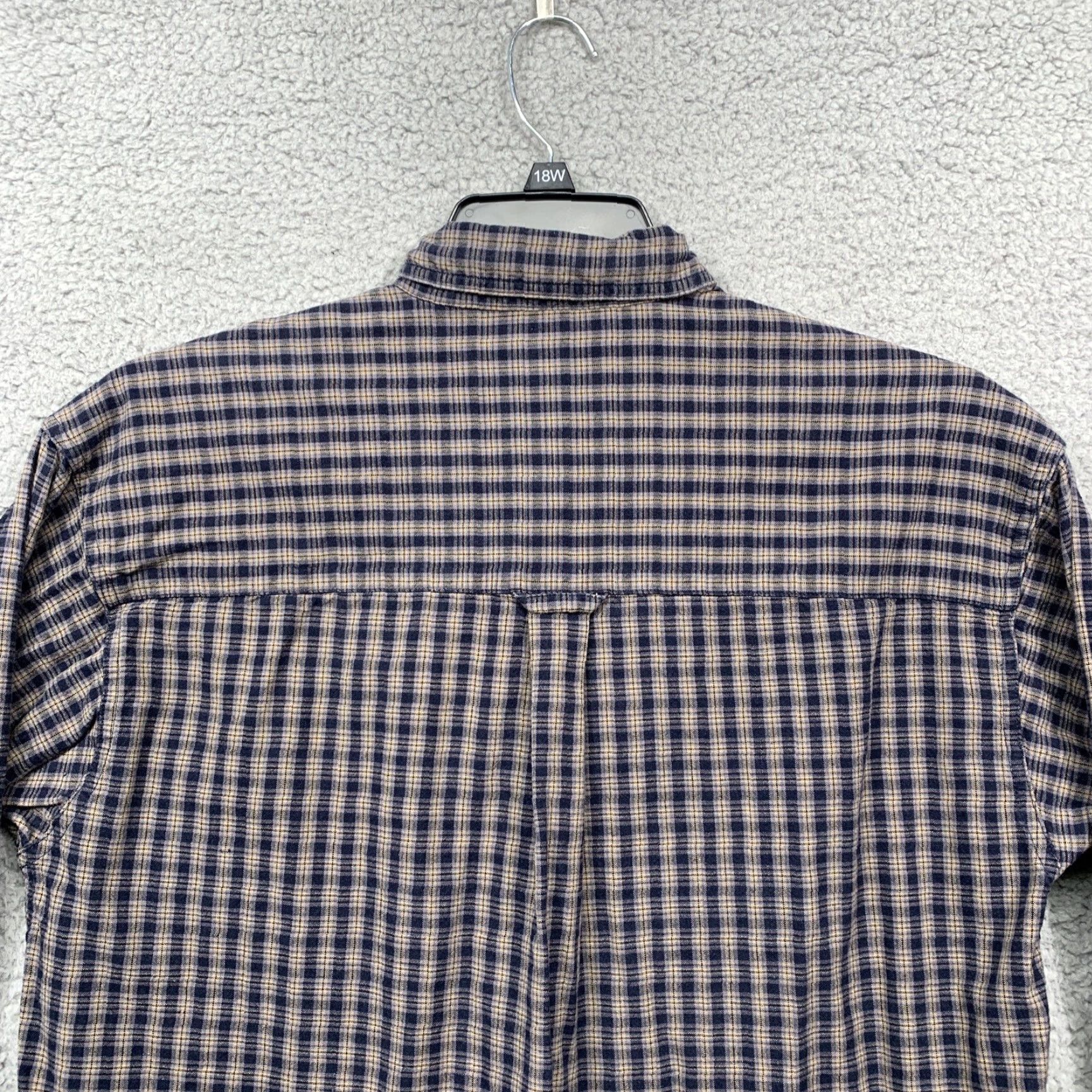 Vintage Columbia Button Shirt Men’s M Long Sleeve Navy Blue Gray Tan Plaid Logo Shirt Mens Regular Button-Up 44 Chest Size US M / EU 48-50 / 2 - 5 Thumbnail