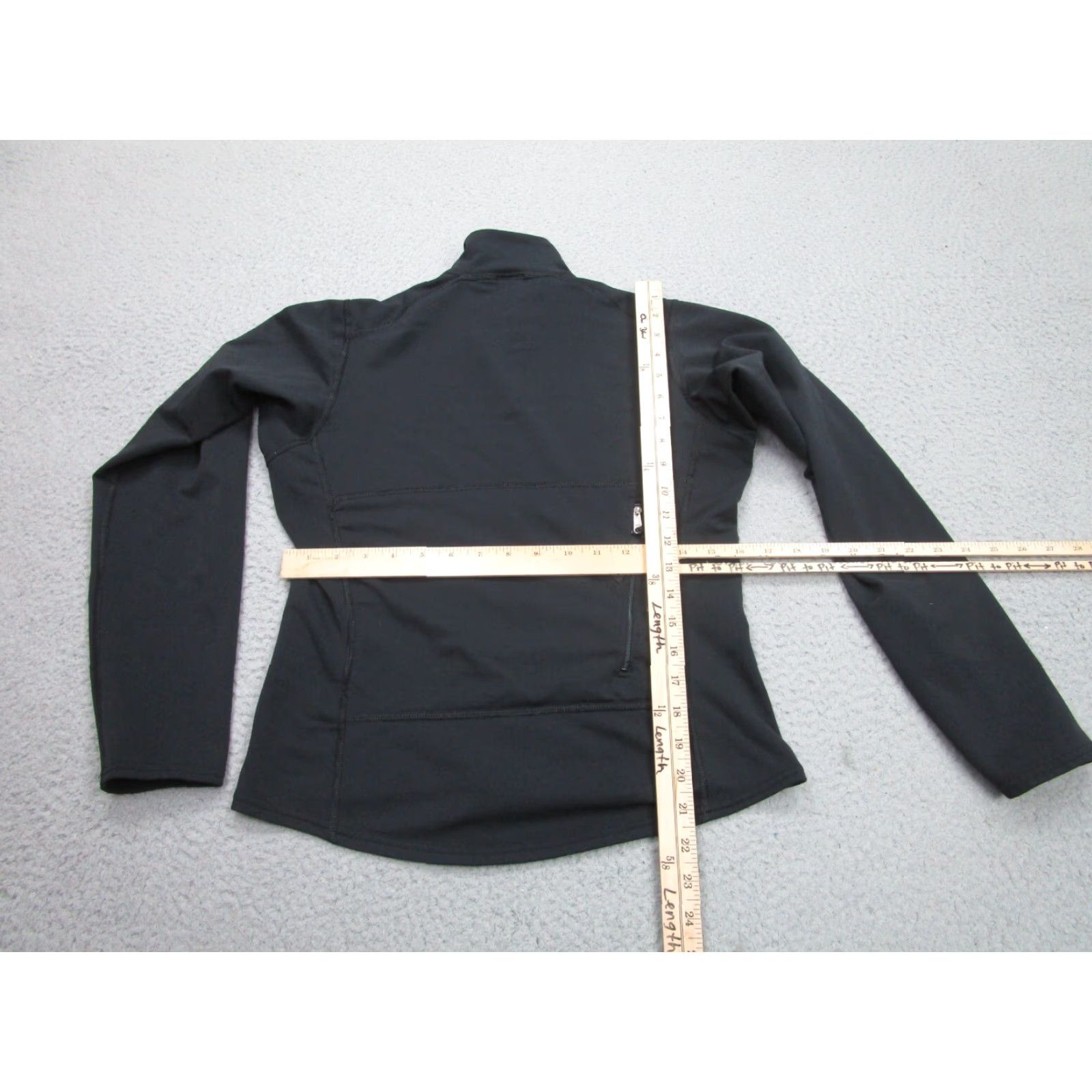 Patagonia VINTAGE Patagonia Sweatshirt Womens M Black 1/2 Zip Pullover Sweatshirt Jacket Size M / US 6-8 / IT 42-44 - 6 Thumbnail