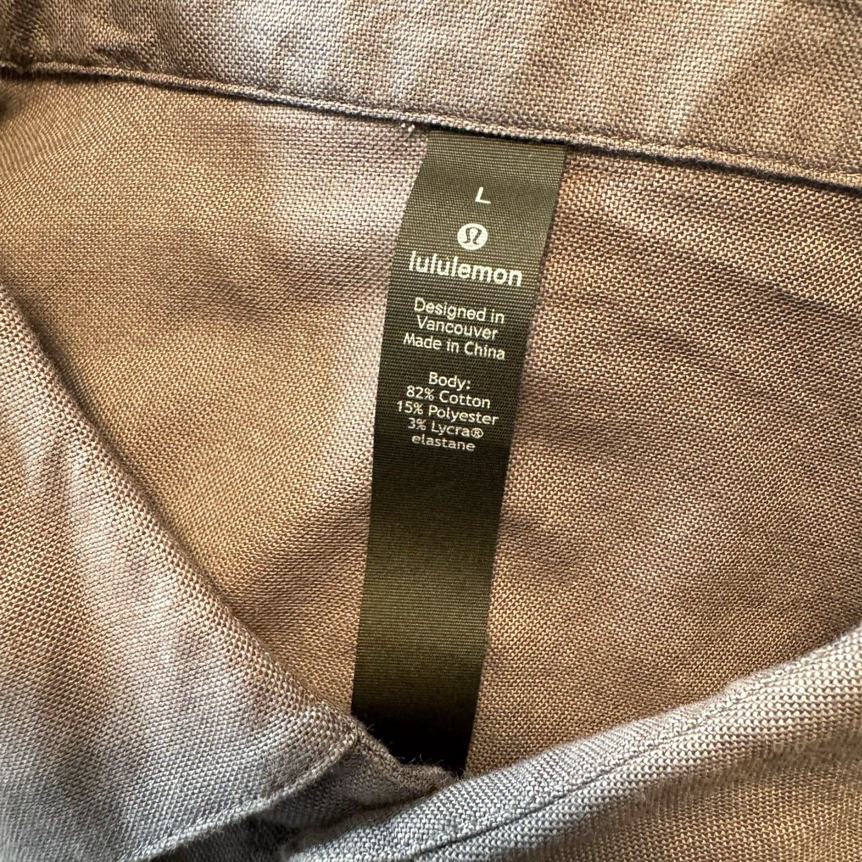 Lululemon Lululemon Shirt Men’s Large Commission Button Up Long Sleeve Gray Front Pocket Shirt Mens L Gray Front Pocket Button-Up Classic Preppy Outdoor Size US L / EU 52-54 / 3 - 2 Thumbnail