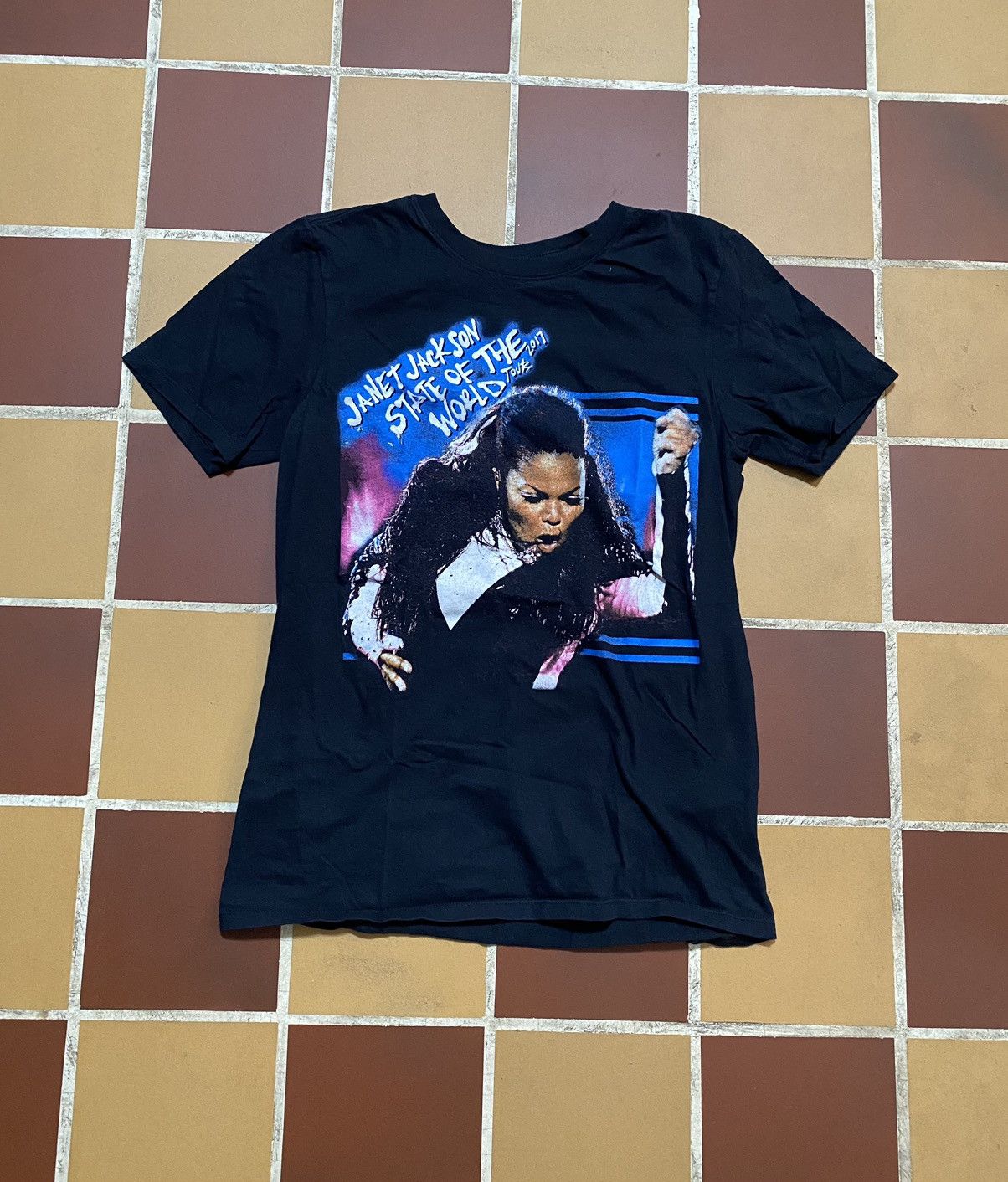 Band Tees Vintage Janet Jackson State Of The World tour 2017 shirt Size US S / EU 44-46 / 1 - 1 Thumbnail