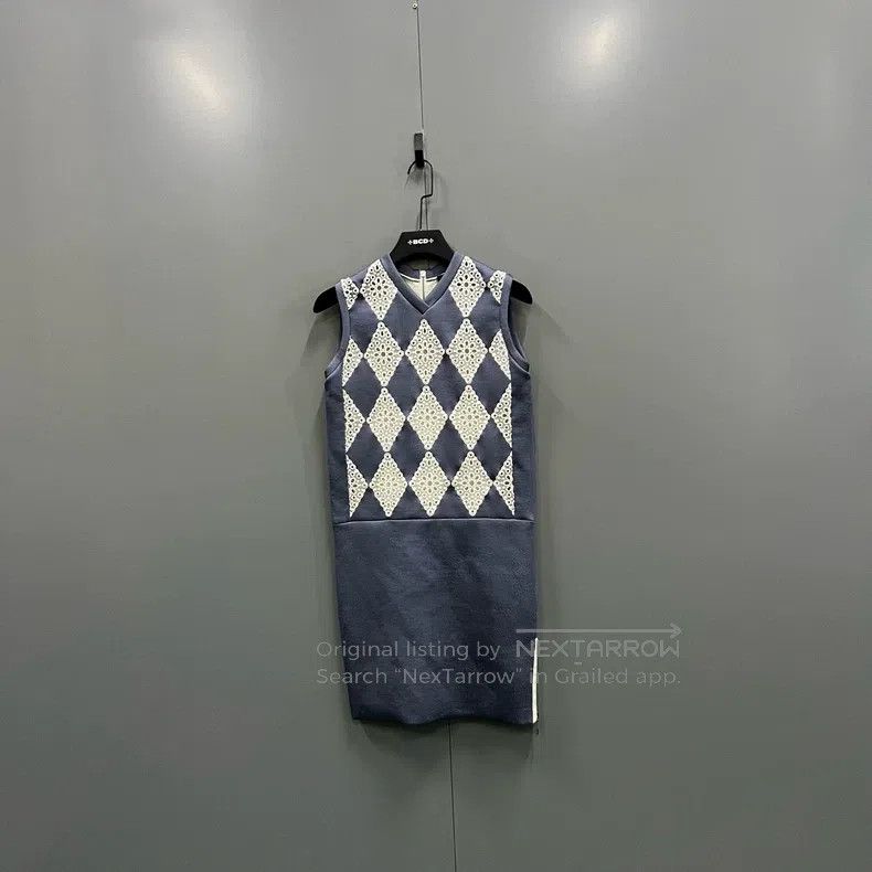 Louis Vuitton Louis Vuitton Rhombic Lace Sleeveless Dress Size S / US 4 / IT 40 - 1 Thumbnail