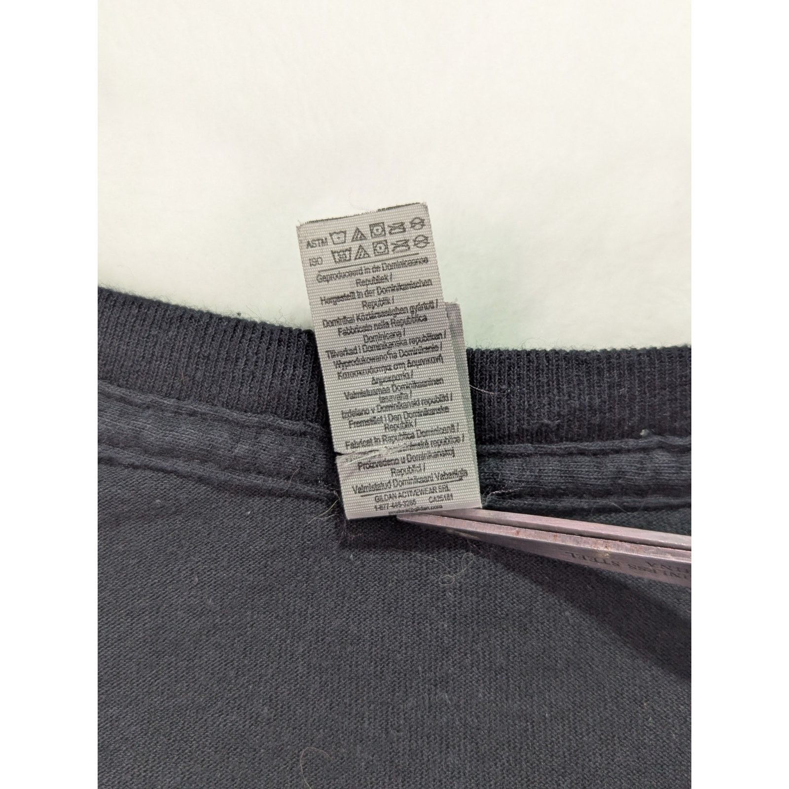 Gildan VTG Sz Large Black Lightly Faded TShirt Movie Promo 99/Y2K Size US L / EU 52-54 / 3 - 7 Thumbnail