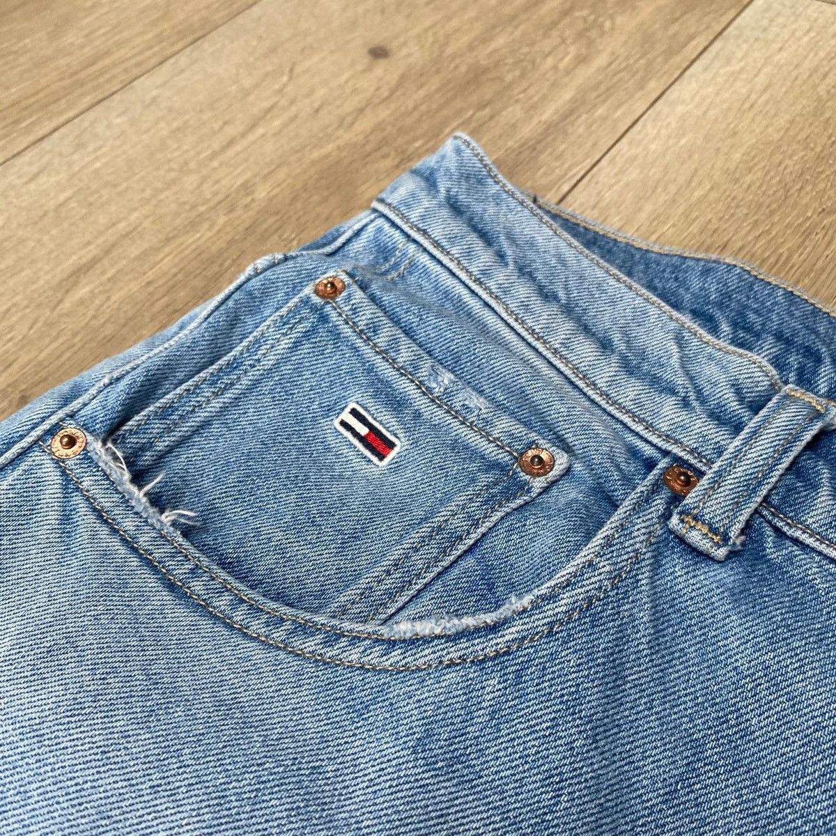 Tommy Hilfiger × Vintage Tommy Hilfiger Aiden Baggy Light Blue Jeans Size US 31 - 8 Thumbnail