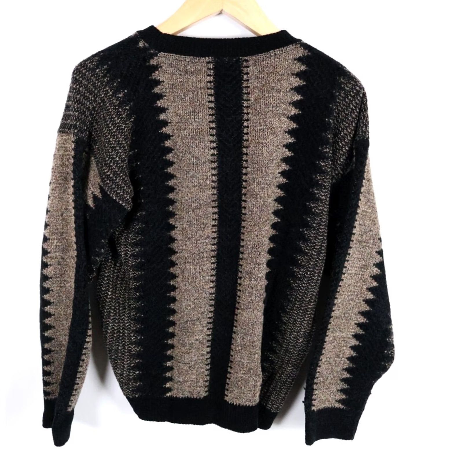Vintage VINTAGE Bachrach Sweater Mens Medium Black Beige Textured Stripe Pattern 90s Dad Style Pullover Crew Neck Knit Size US M / EU 48-50 / 2 - 2 Thumbnail