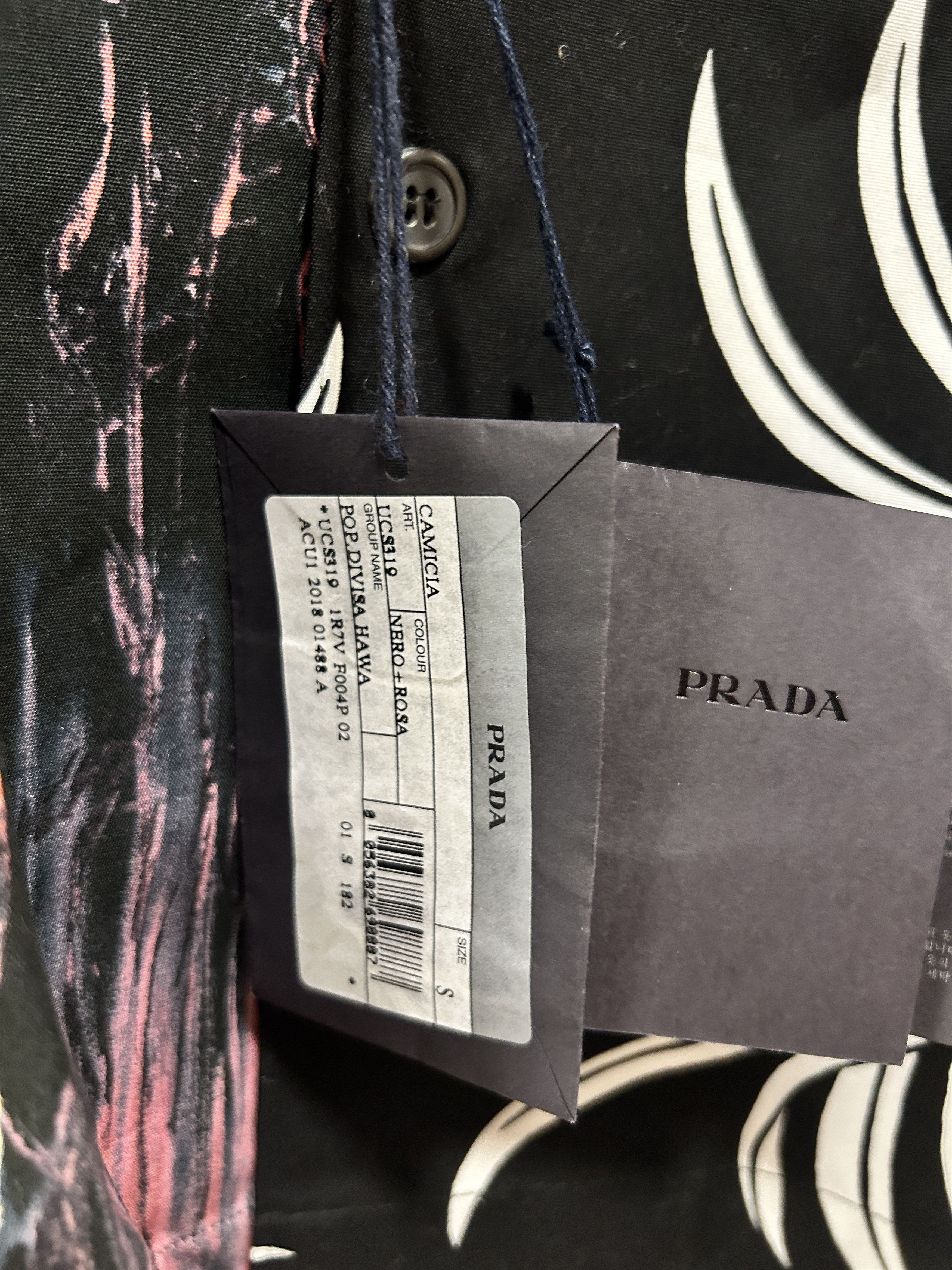 Prada PRADA F/W 18 SPLIT Hawaiian PRINT SHIRT BOWLING Size US S / EU 44-46 / 1 - 4 Thumbnail
