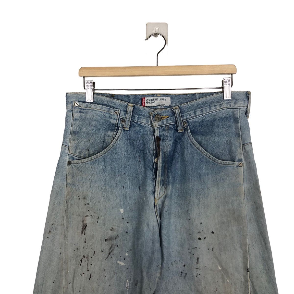 Levi's 🔥RARE VINTAGE LEVI’S ENGINEERED JEANS DISTRESSED PAINTED Size US 32 / EU 48 - 2 Thumbnail