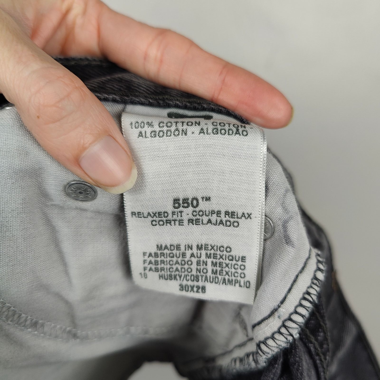 Levi's Vintage Levi's 550 Shorts Womens 10 30 90s Denim Cut-Offs Size 30" / US 8 / IT 44 - 7 Thumbnail