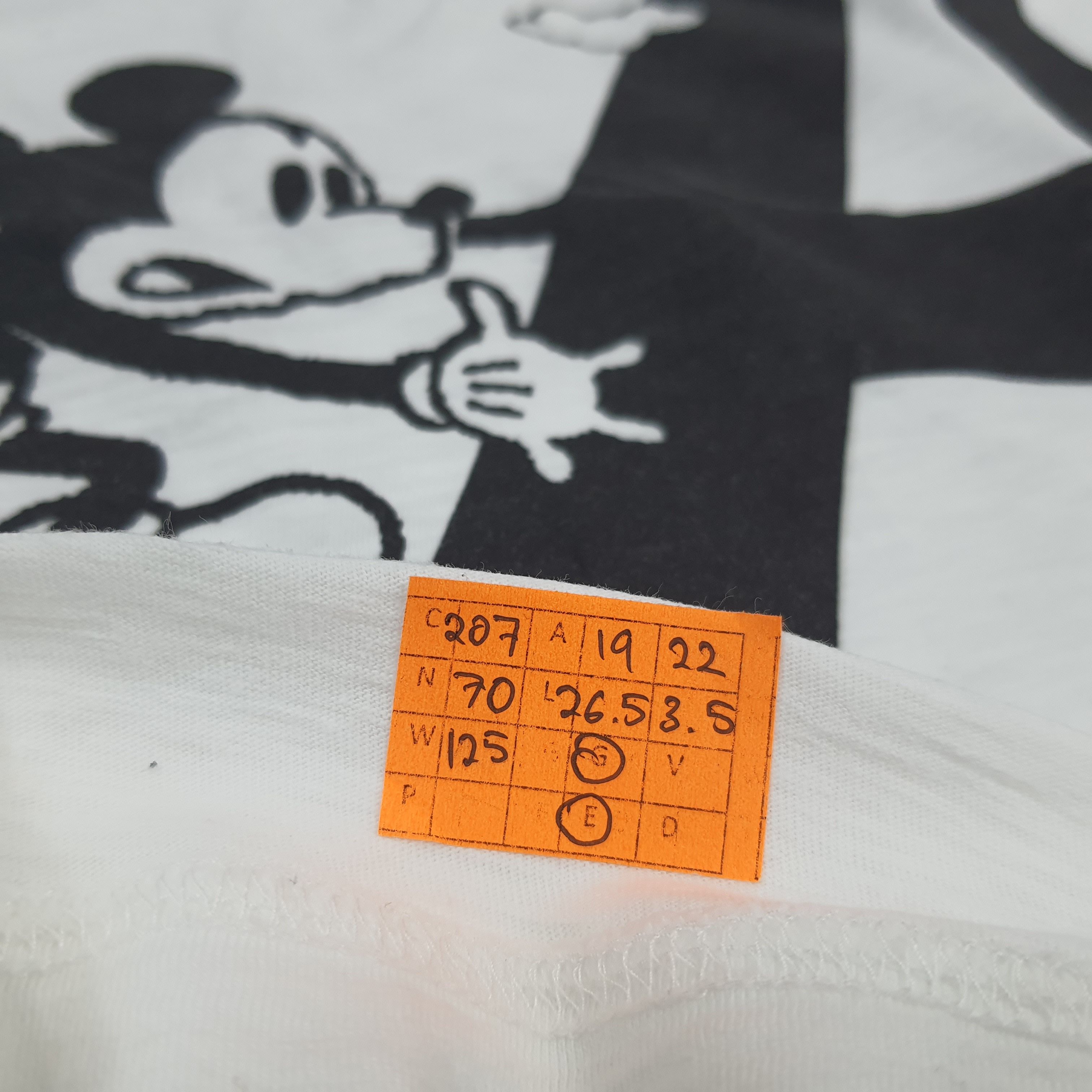 Japanese Brand × Vintage Vintage Uniqlo Undercover UU Mickey Mouse Japan Brand Tshirt Size US M / EU 48-50 / 2 - 9 Thumbnail