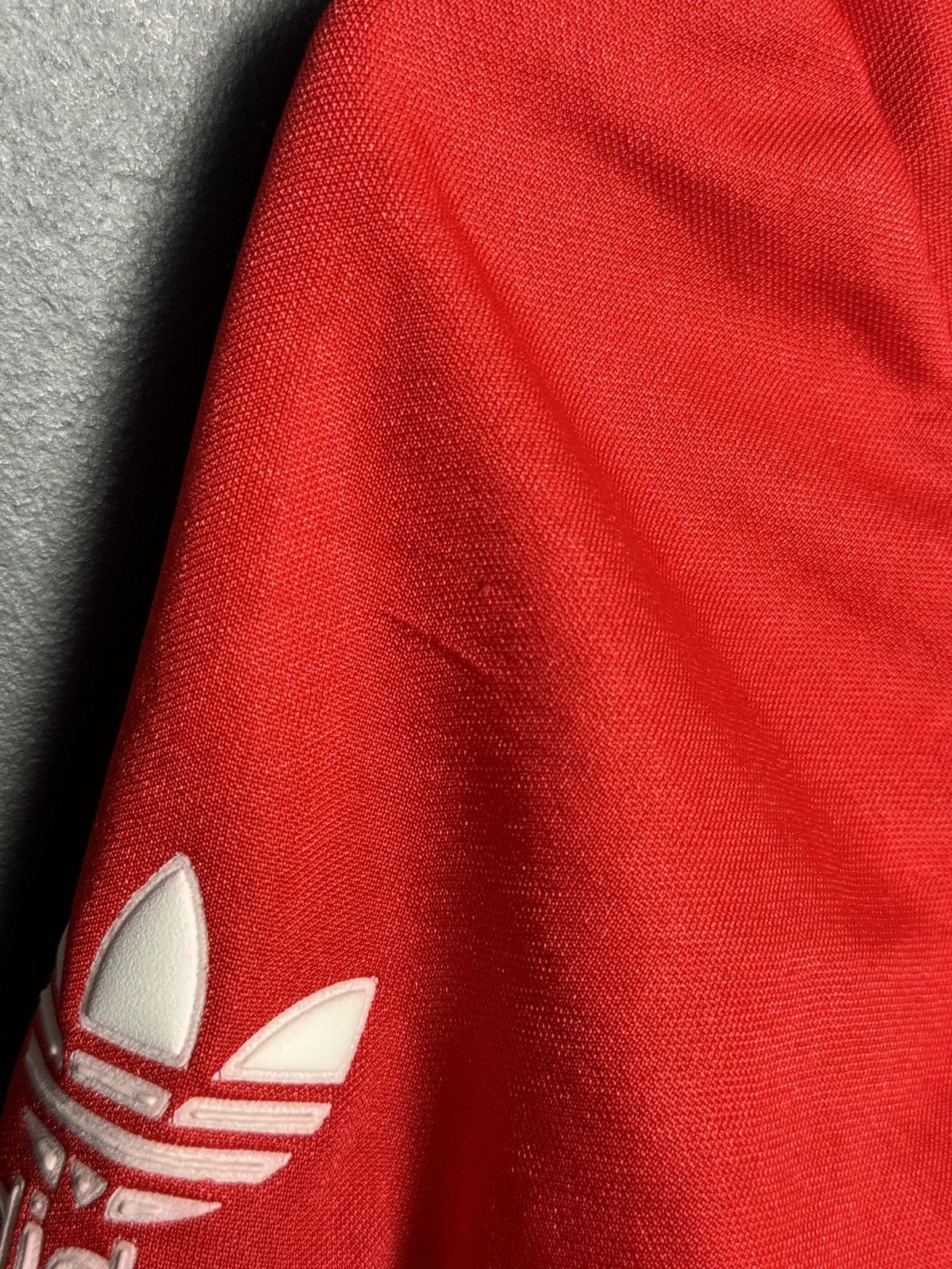 Vintage KIDS Manchester United 84/86 Home Football Jersey Size US XS / EU 42 / 0 - 16 Thumbnail
