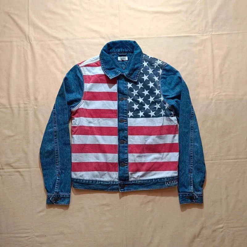Tommy Hilfiger Tommy Hilfiger Jeans Denim Jacket Trucker USA Flag Size S Size S / US 4 / IT 40 - 1 Thumbnail