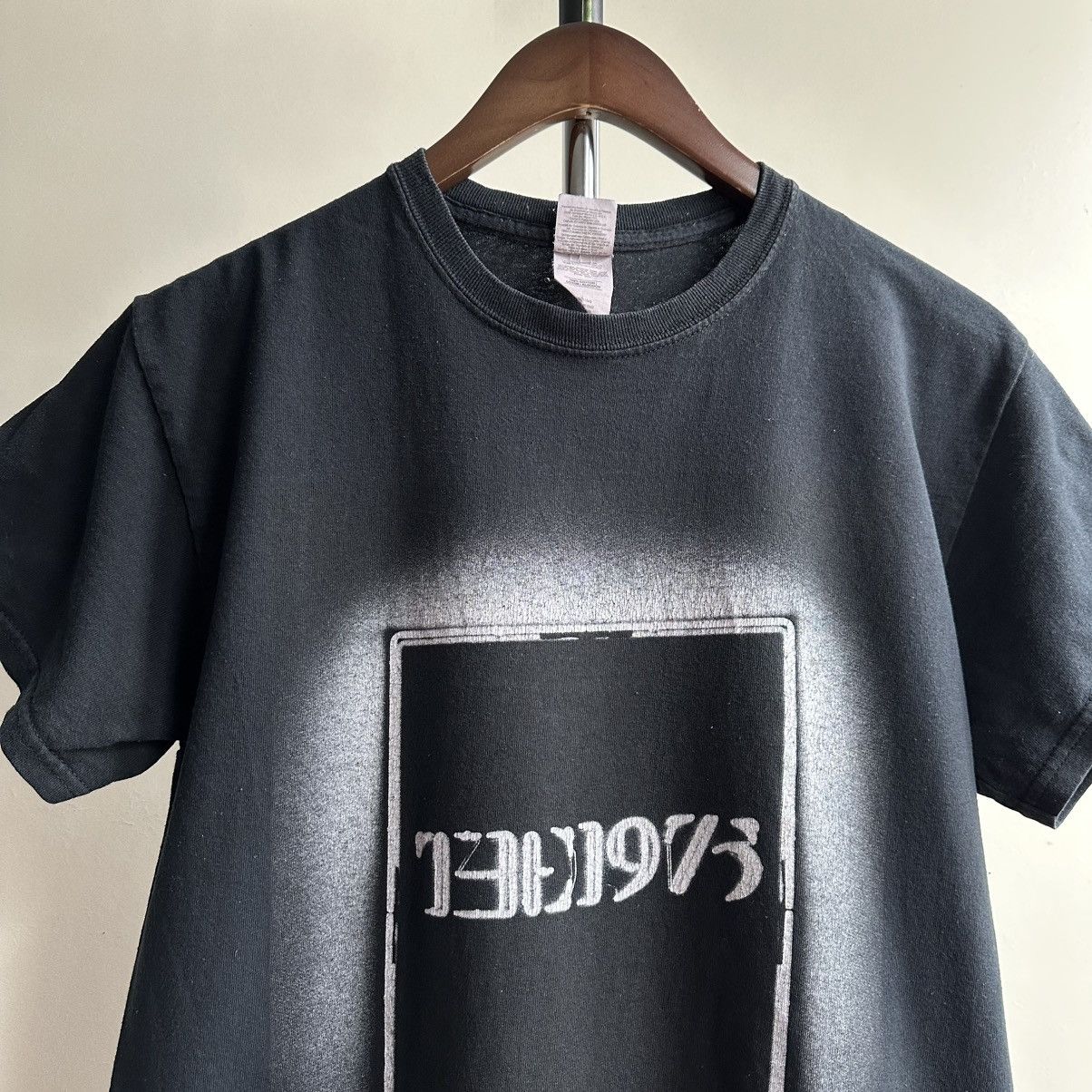Band Tees × The 1975 × Vintage VINTAGE Y2K THE 1975 BAND TEE Size US M / EU 48-50 / 2 - 2 Thumbnail