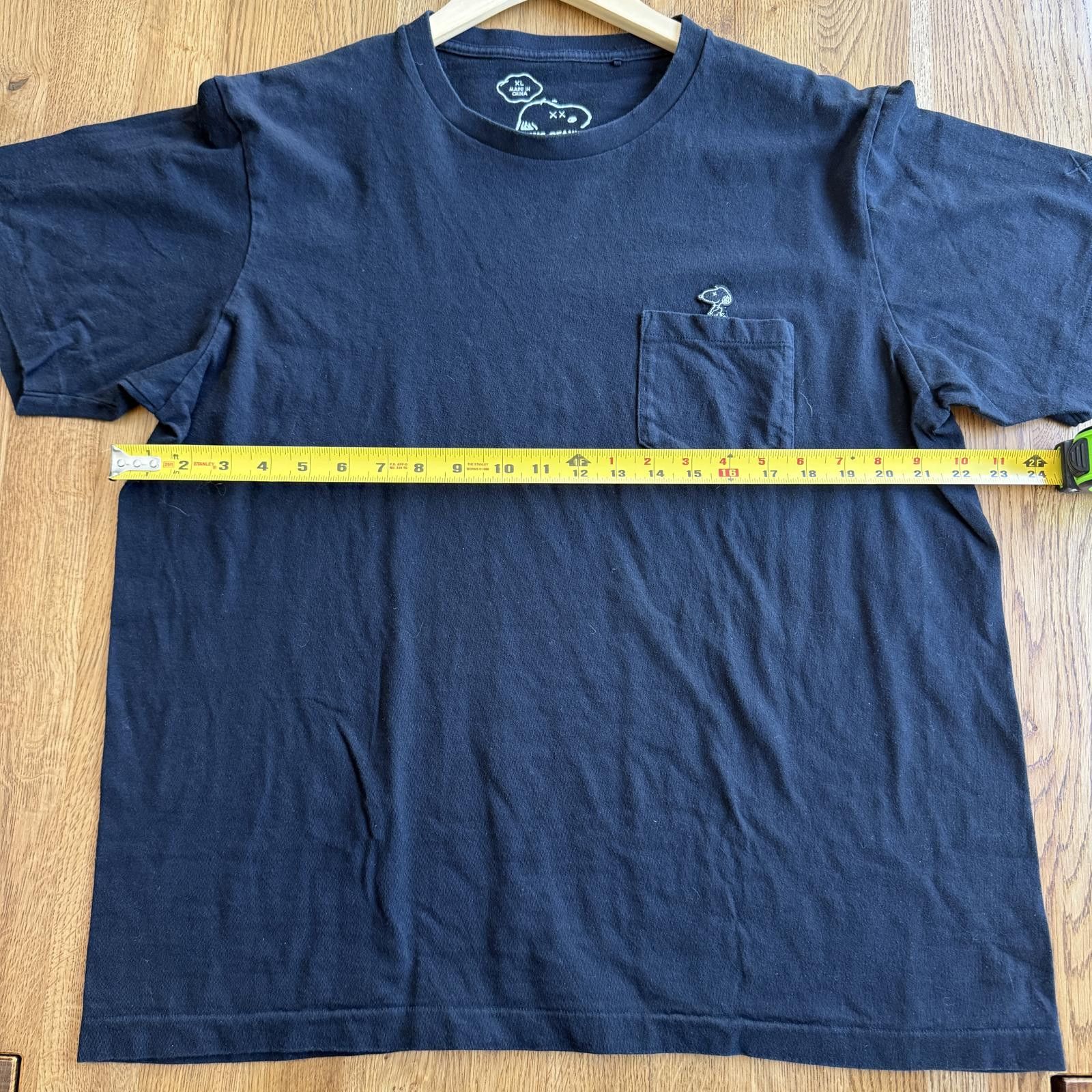 Uniqlo KAWS Uniqlo Snoopy Pocket T-Shirt Rare Size XL Size US XL / EU 56 / 4 - 3 Thumbnail