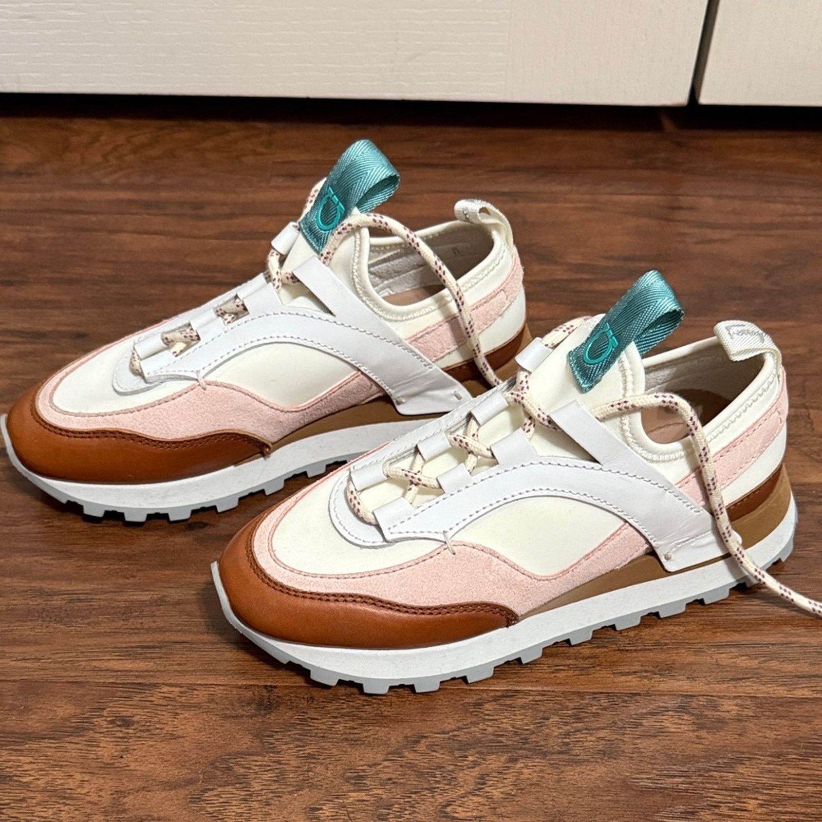 Salvatore Ferragamo Salvatore Ferragamo Indy Bianco Leather Suede Chunky Sneaker Size US 6 / IT 36 - 4 Thumbnail