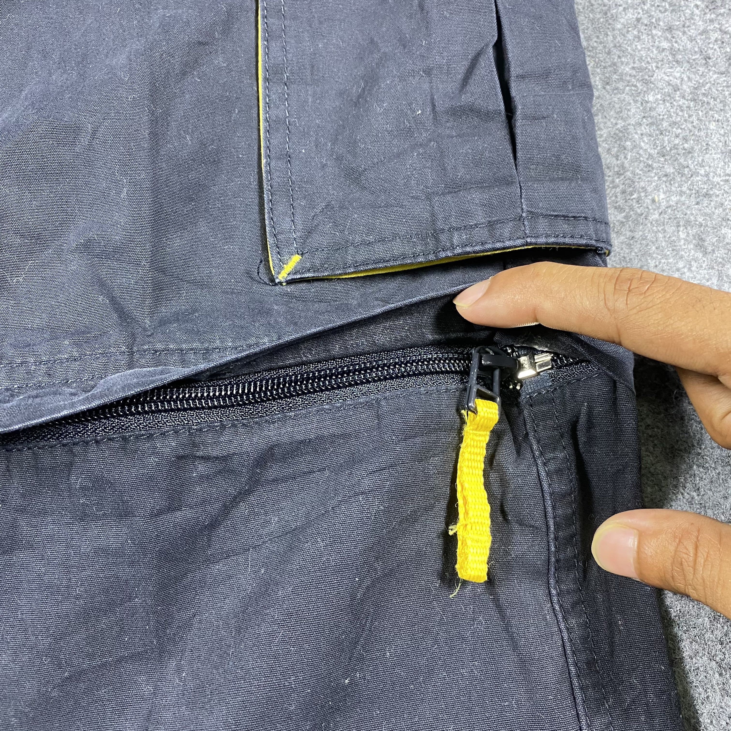 Japanese Brand Japanese Brand Just Jeans Multipocket Cargo Pants Size US 27 - 6 Thumbnail