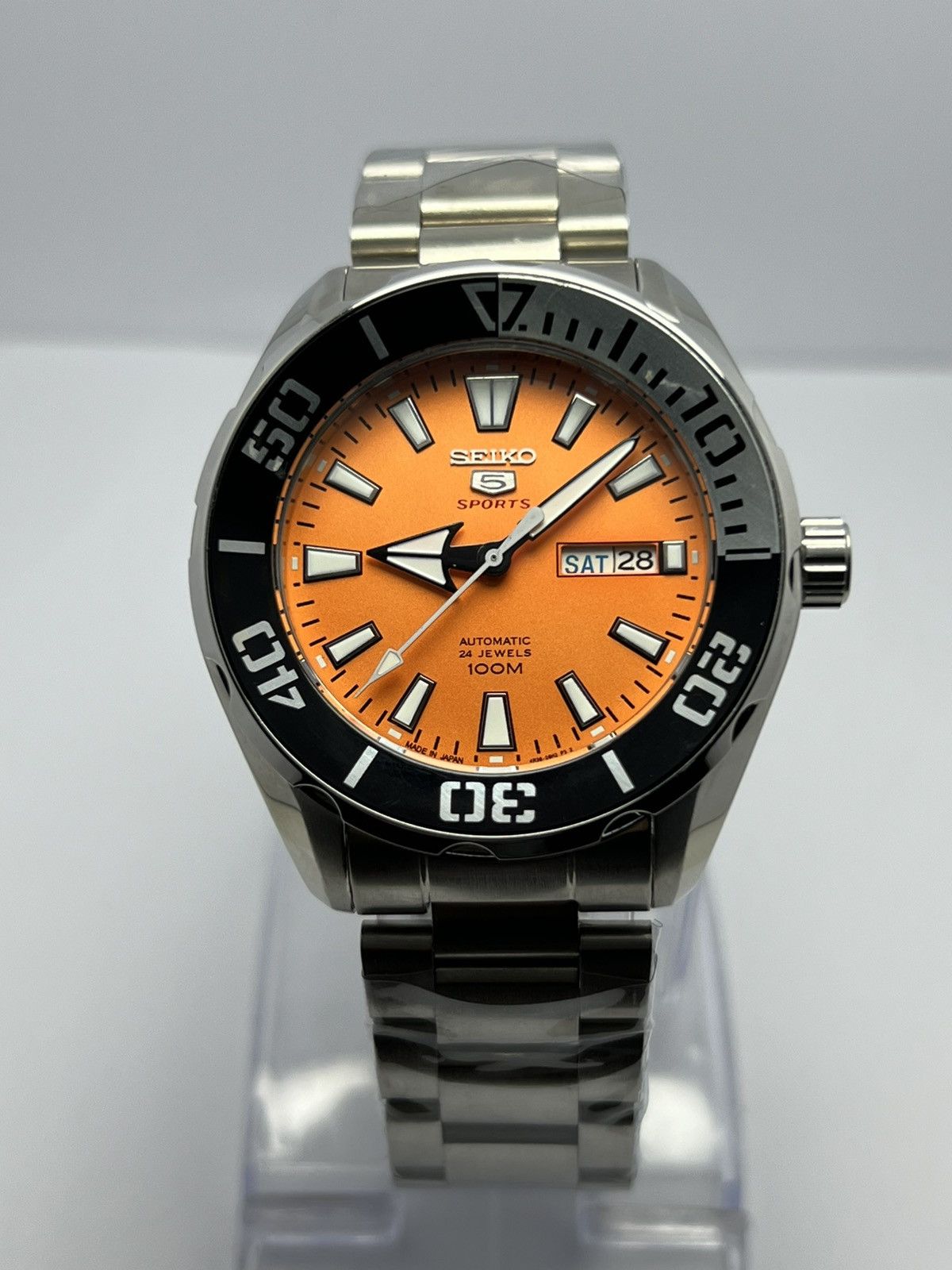 Seiko Seiko Sports Automatic Directional Bazel Day/Date Japan Size 44 - 22 Thumbnail