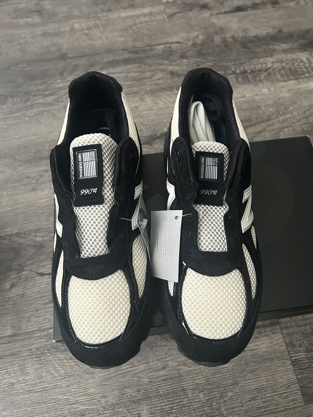 Joe Freshgoods × New Balance New Balance 990v4 Joe Freshgoods 1998 Outro Size US 8.5 / EU 41-42 - 2 Thumbnail
