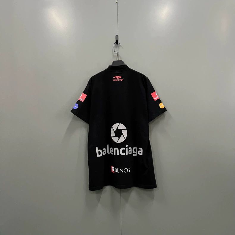 Balenciaga Balenciaga Multi-logo printed logo short sleeve Size US L / EU 52-54 / 3 - 2 Thumbnail