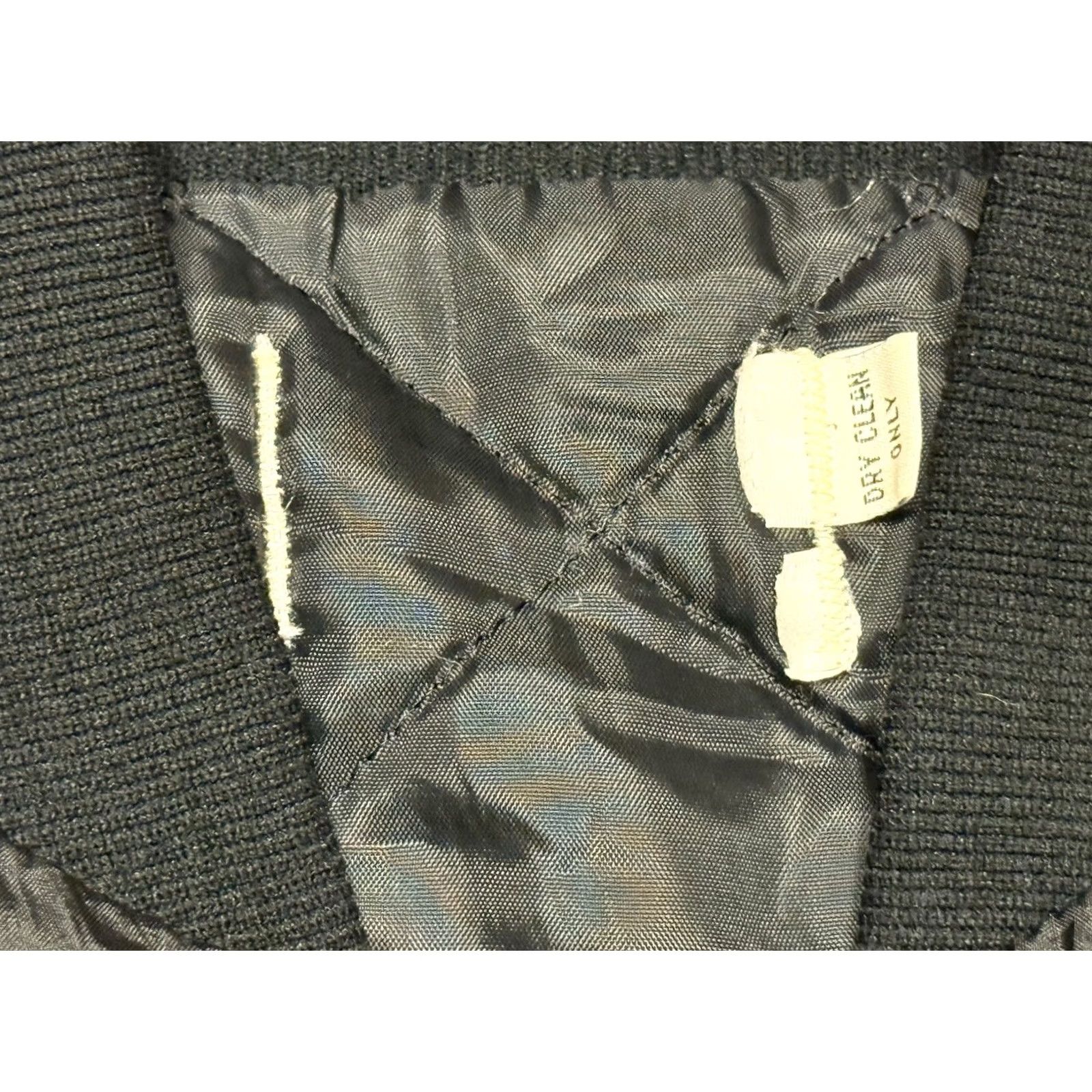 Rhythm VINTAGE Janet Jackson Rhythm Nation Tour Jacket L/XL Windbreaker Black 90s Music Band Embroidered Logo Full Zip Womens/Mens Size US L / EU 52-54 / 3 - 7 Thumbnail