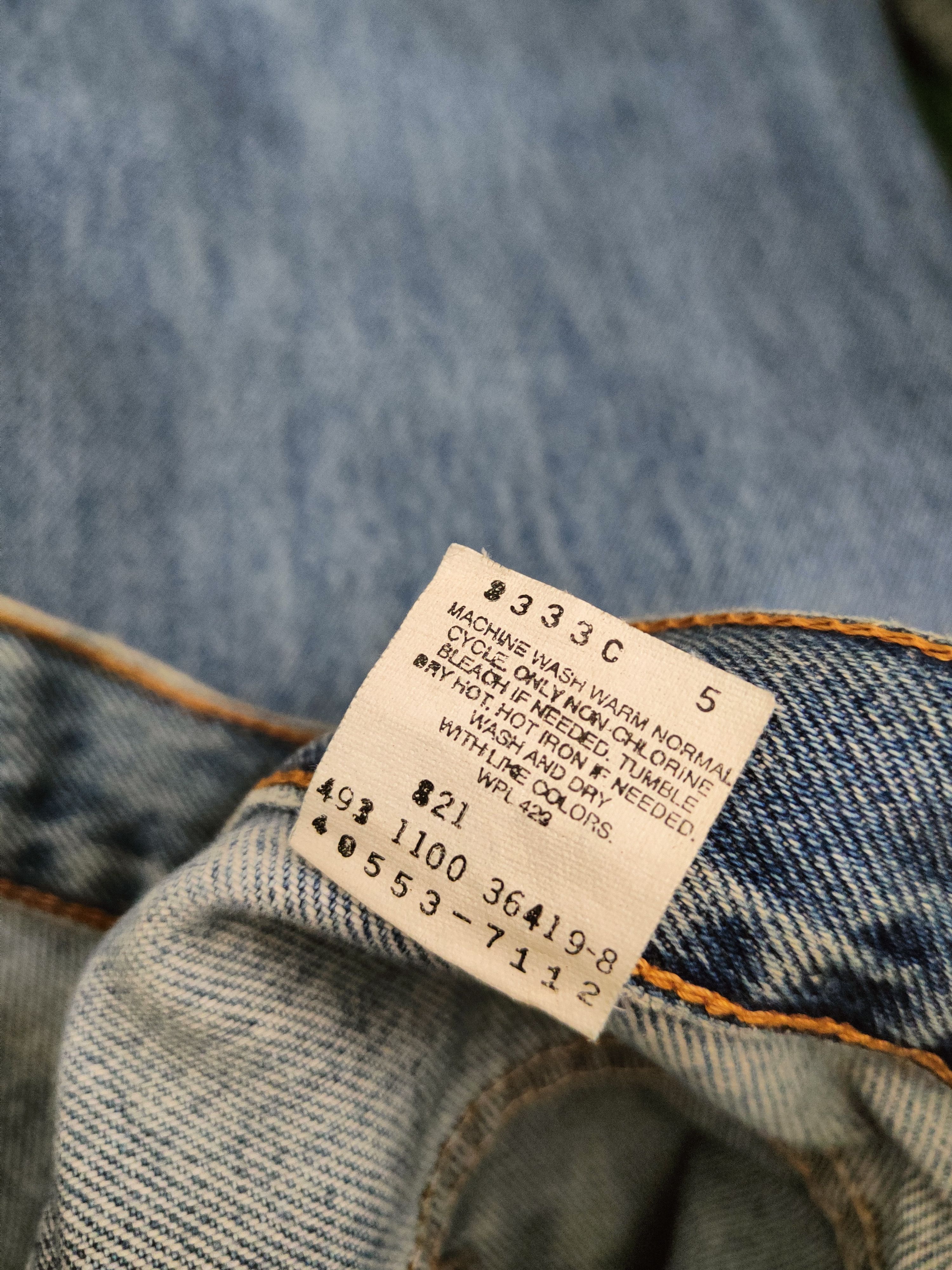 Levi's 550 Levi's Blue Distressed Ripped denim Jeans #S2837 Size US 35 - 15 Thumbnail